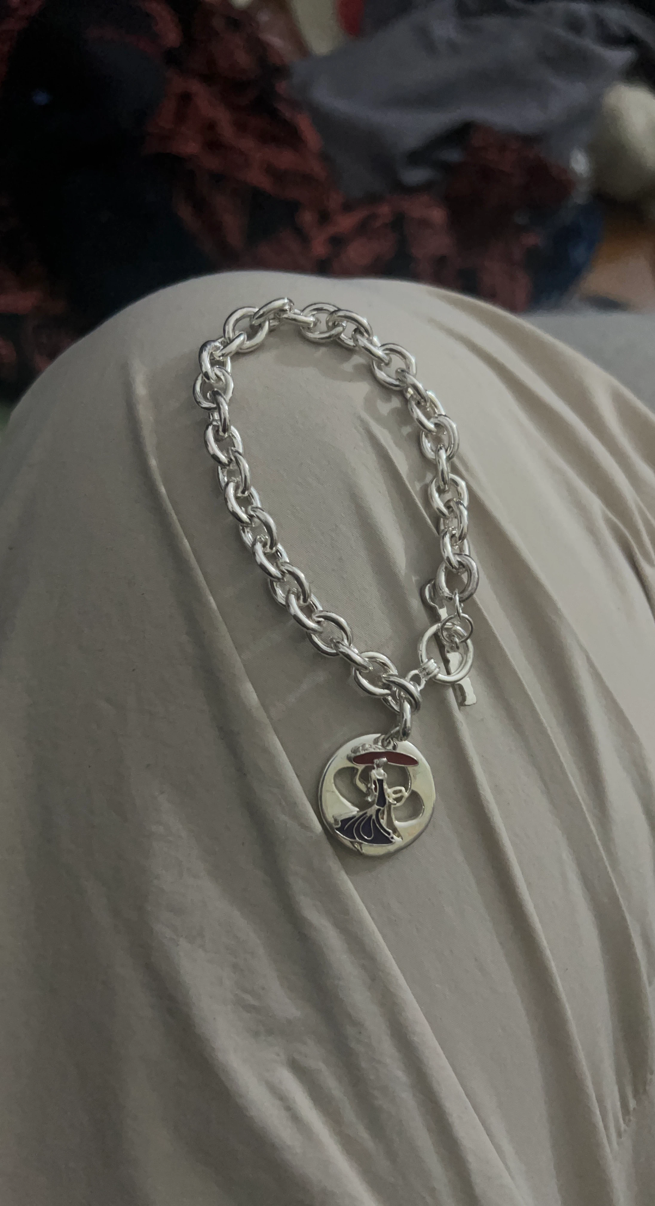 Lady with the Big Red Hat vintage Bracelet
