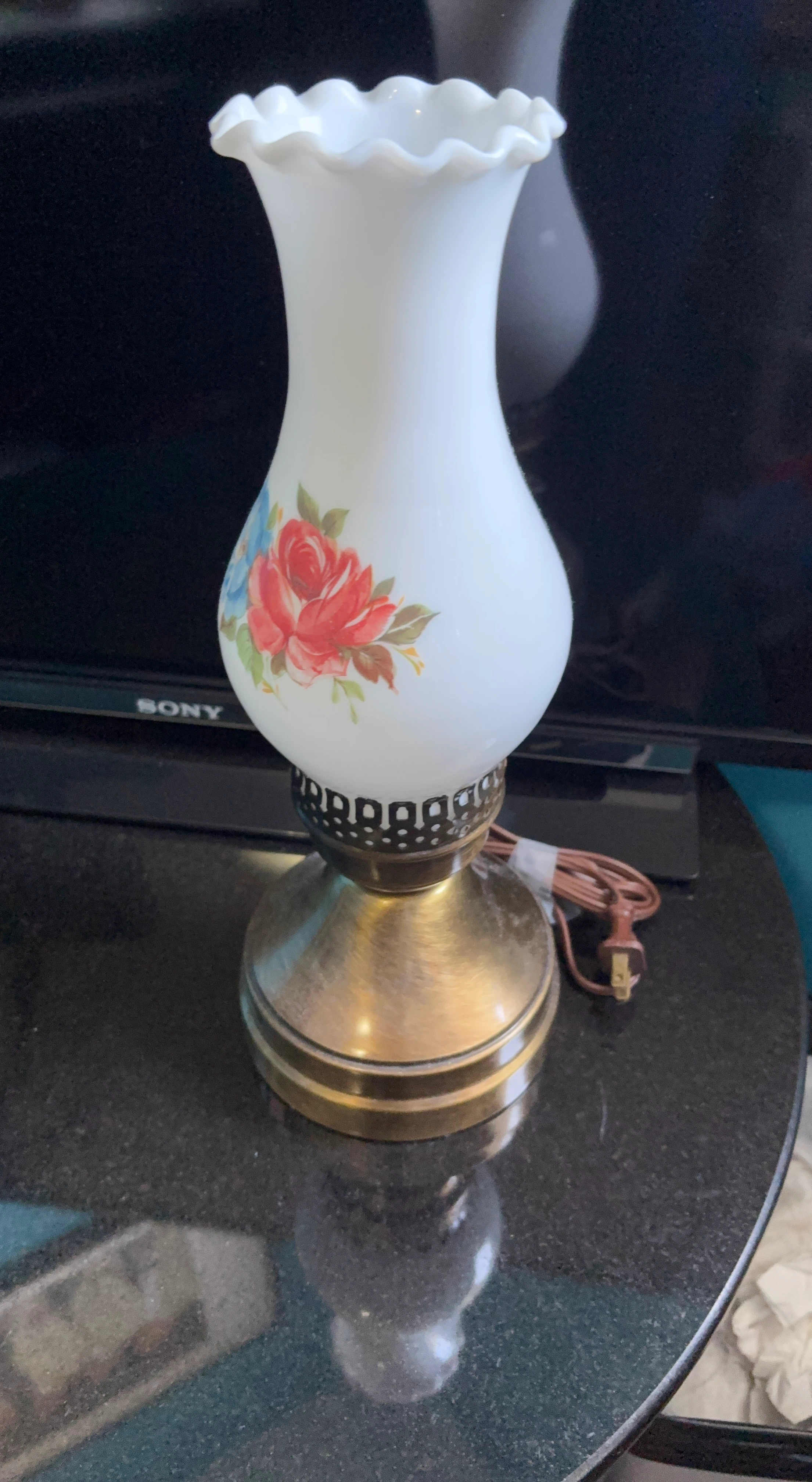 Vintage Rose Accent Lamp