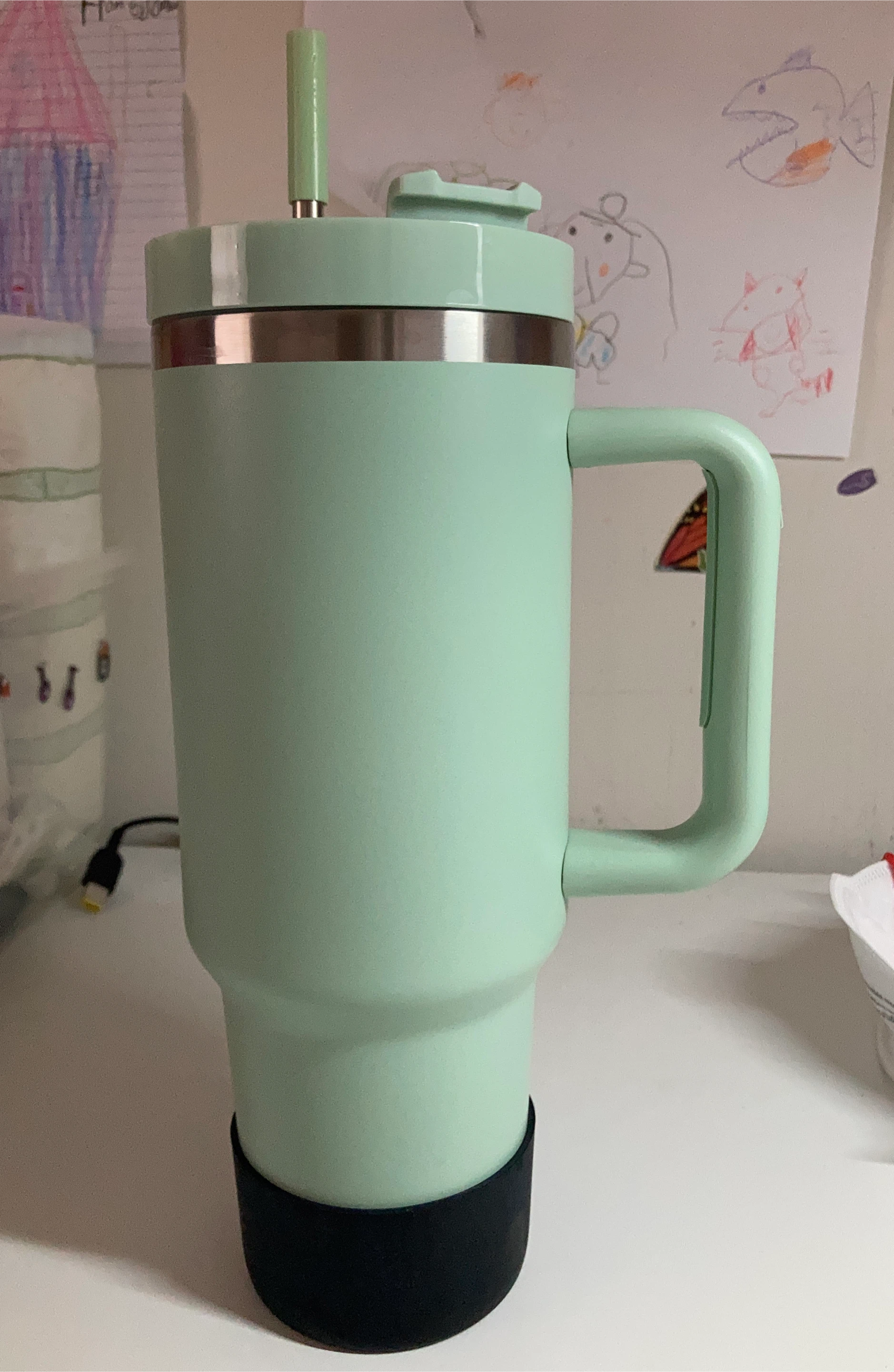 Mint Green Tumbler with Handle and Straw