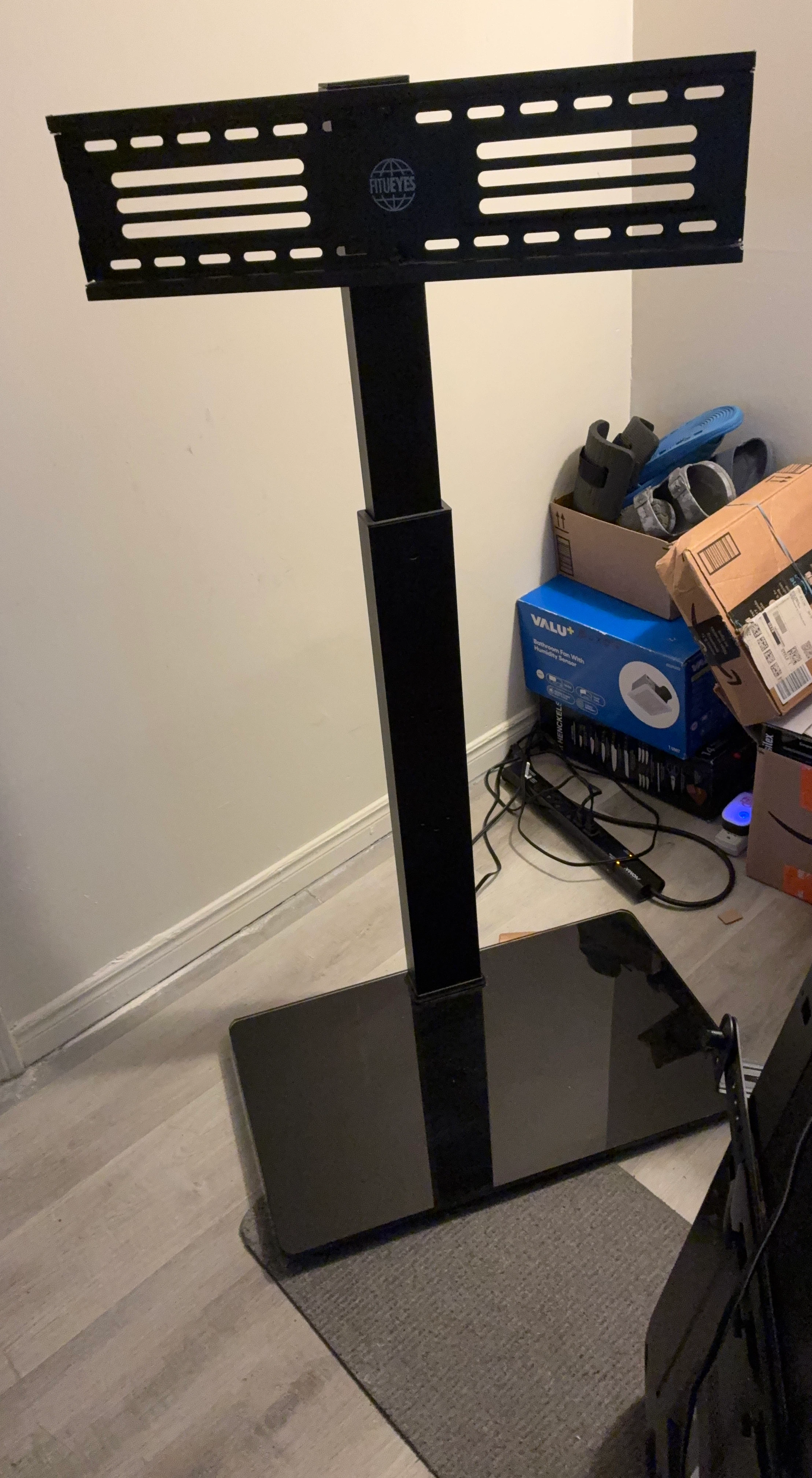 FITUEYES TV Stand