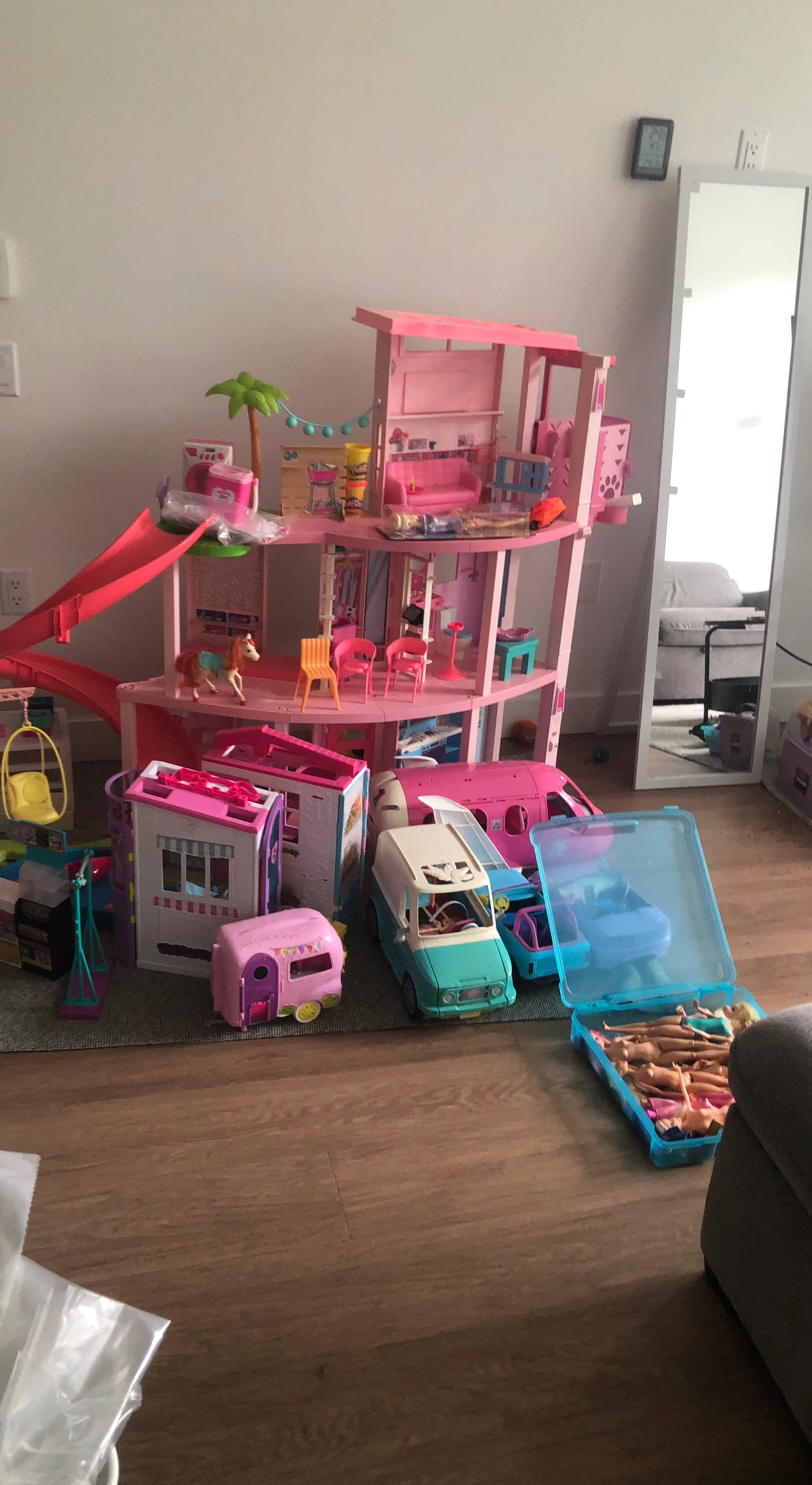 Barbie Dreamhouse and Doll Accessories Bundle