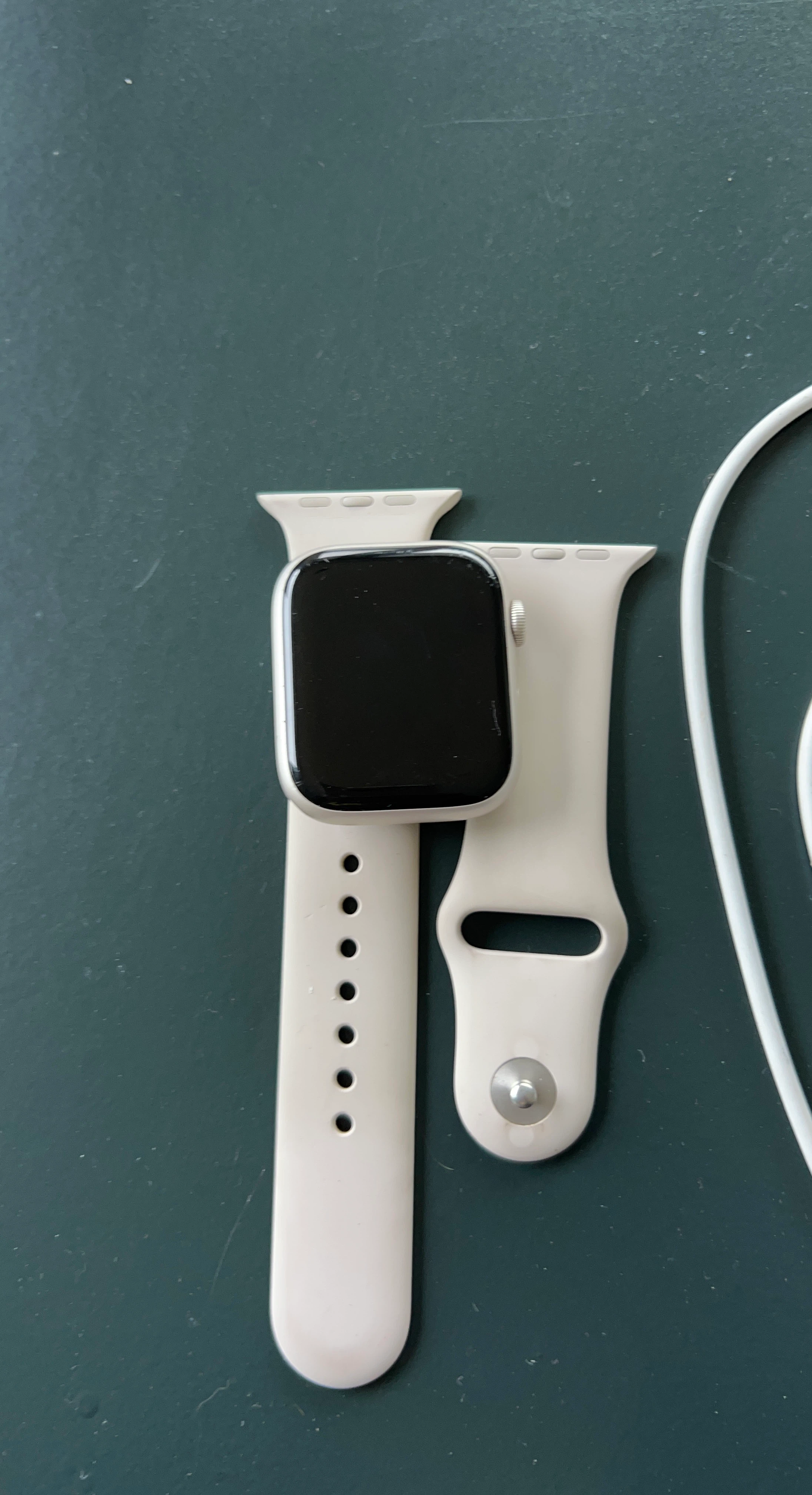 Apple Watch Series 7 - Starlight Aluminium Case
