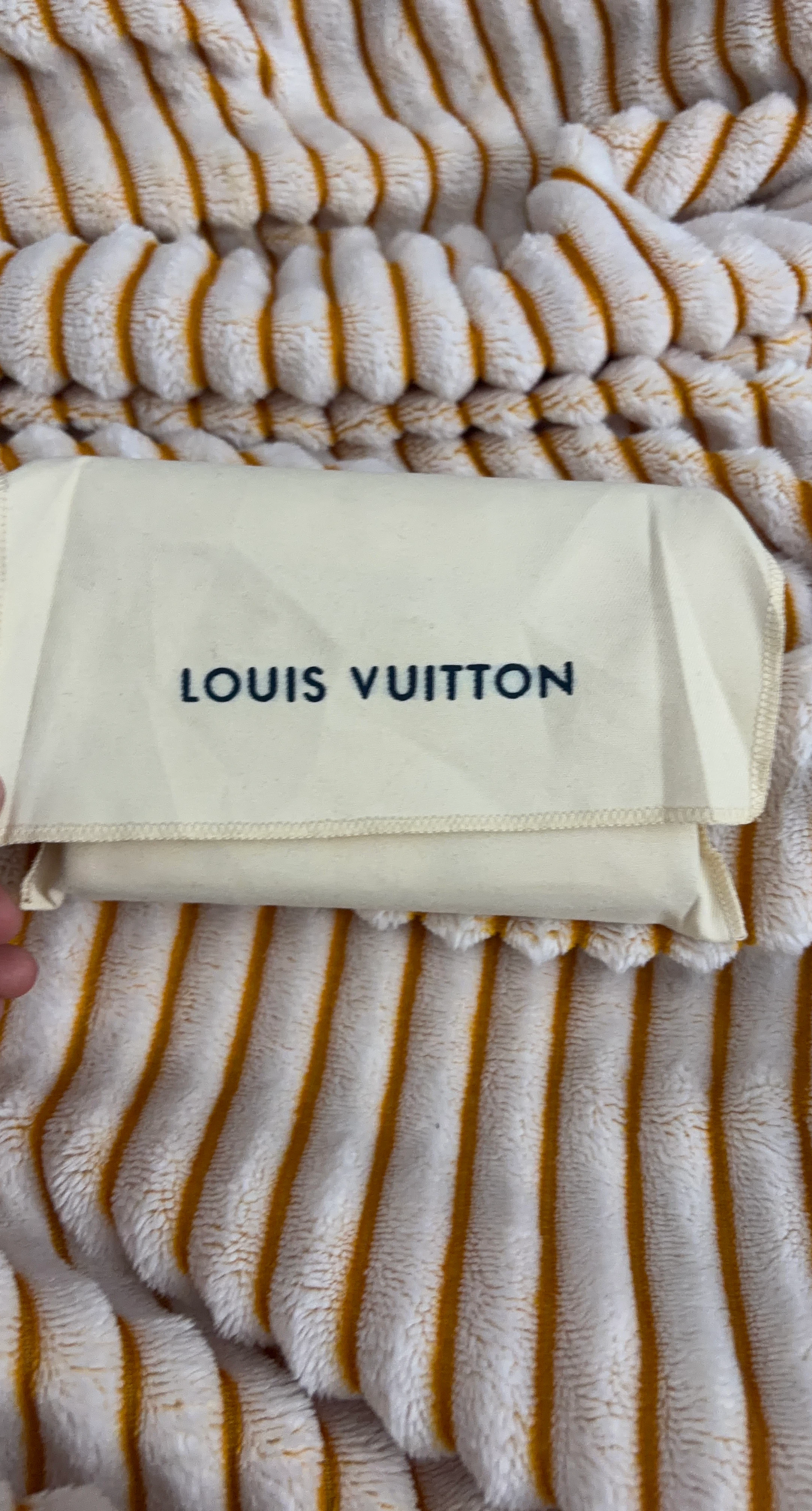 Louis Vuitton Monogram Card Holder Pink