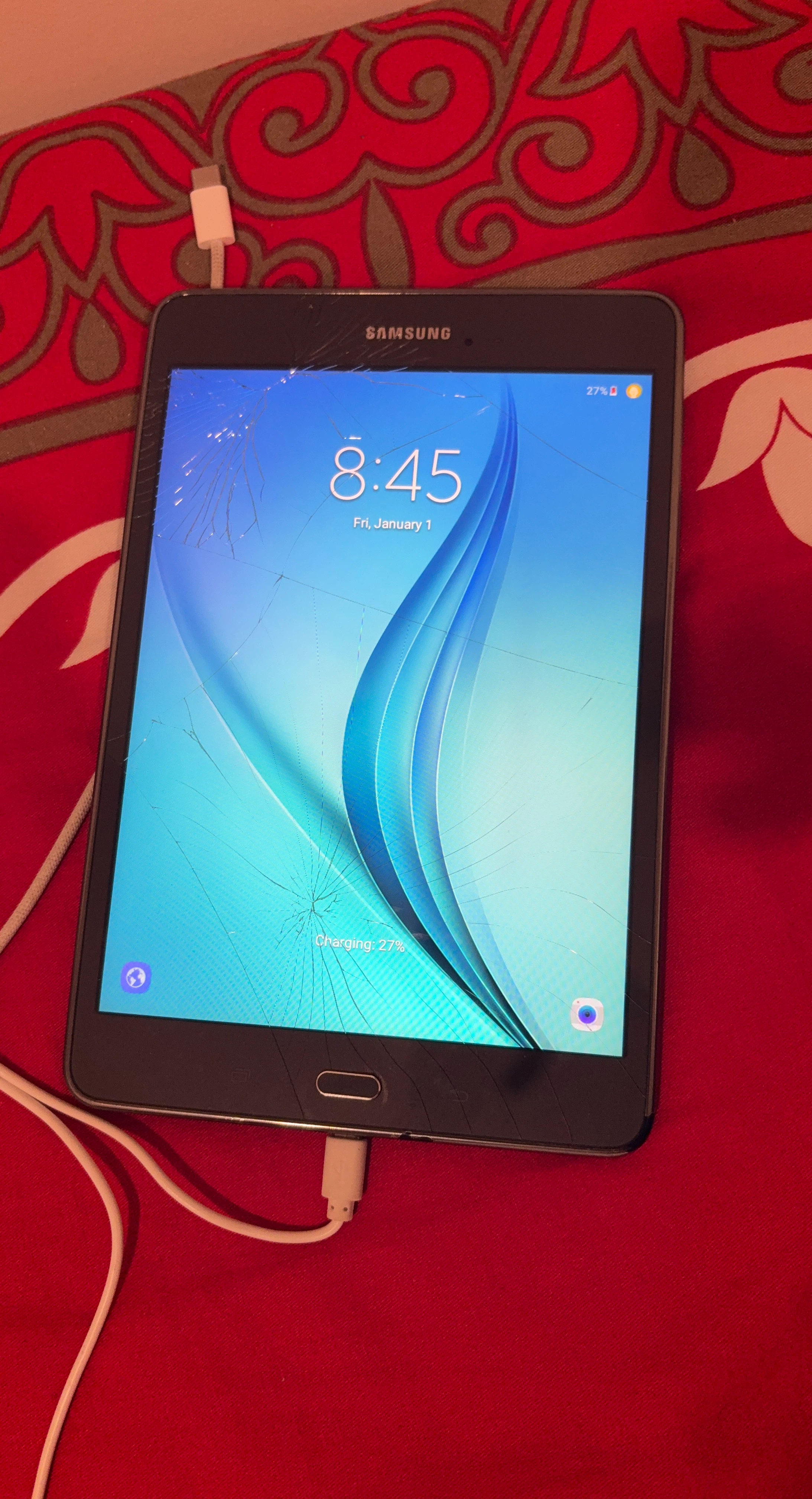 Samsung Galaxy Tab A 7.0 Tablet (Cracked Screen)