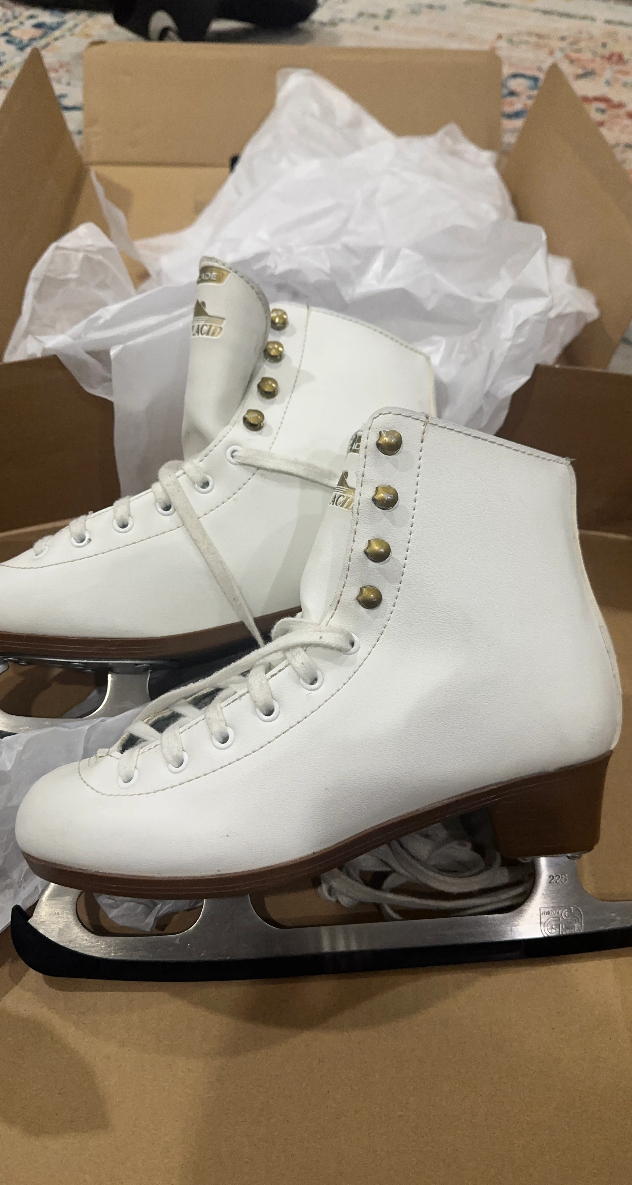 ⛸️ Women’s Figure Skates – Lake Placid Cascade | Size 7