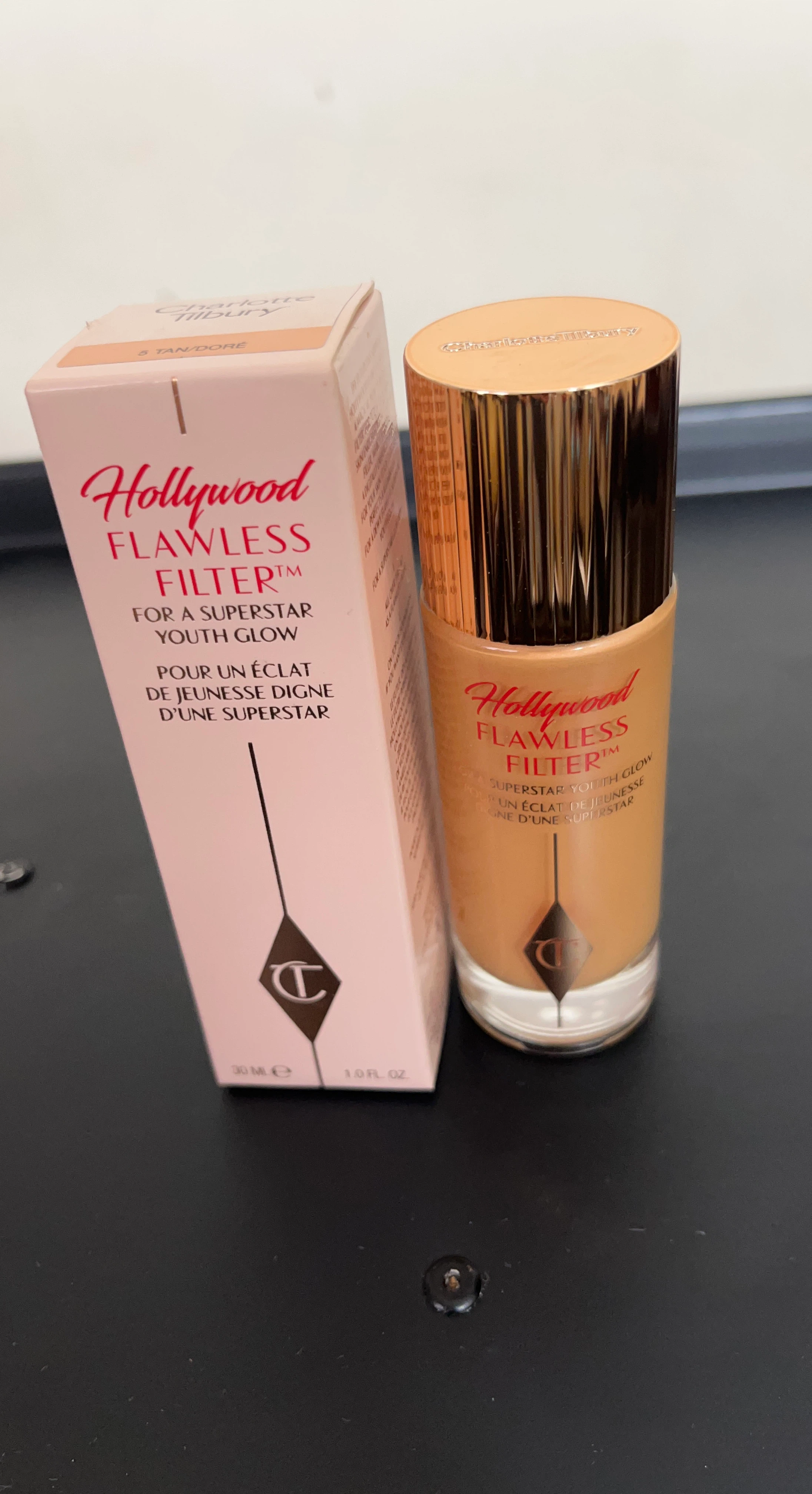 Charlotte Tilbury Hollywood Flawless Filter 5 Tan/Dore 30ml