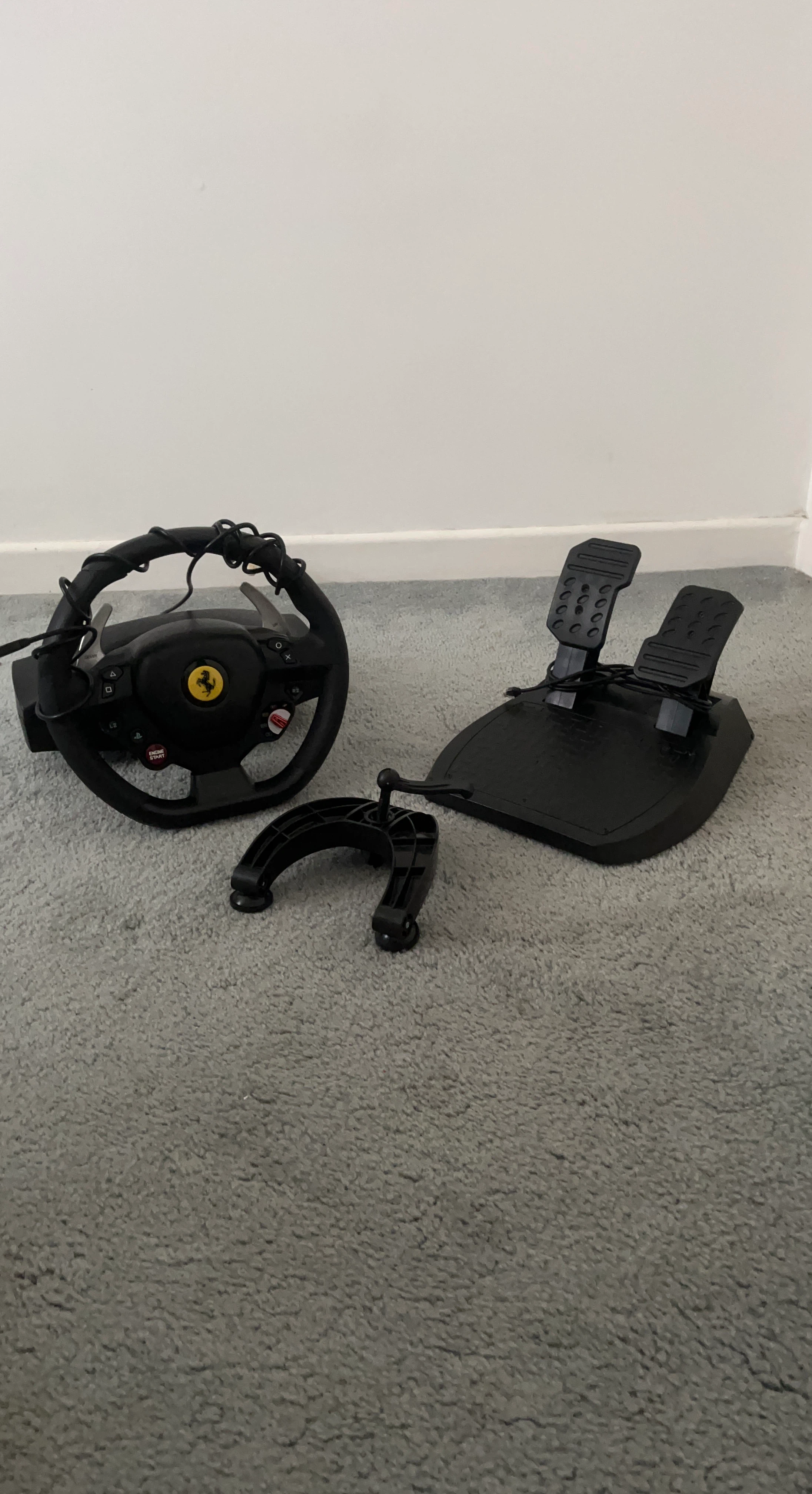 Ferrari Racing Wheel and Pedals