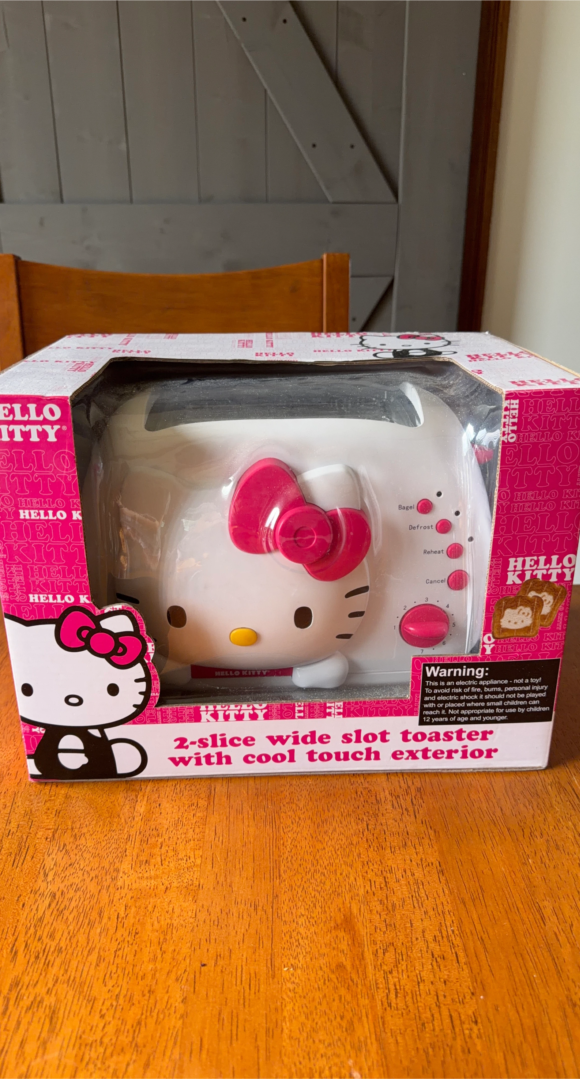 Hello Kitty 2-Slice Wide Slot Toaster