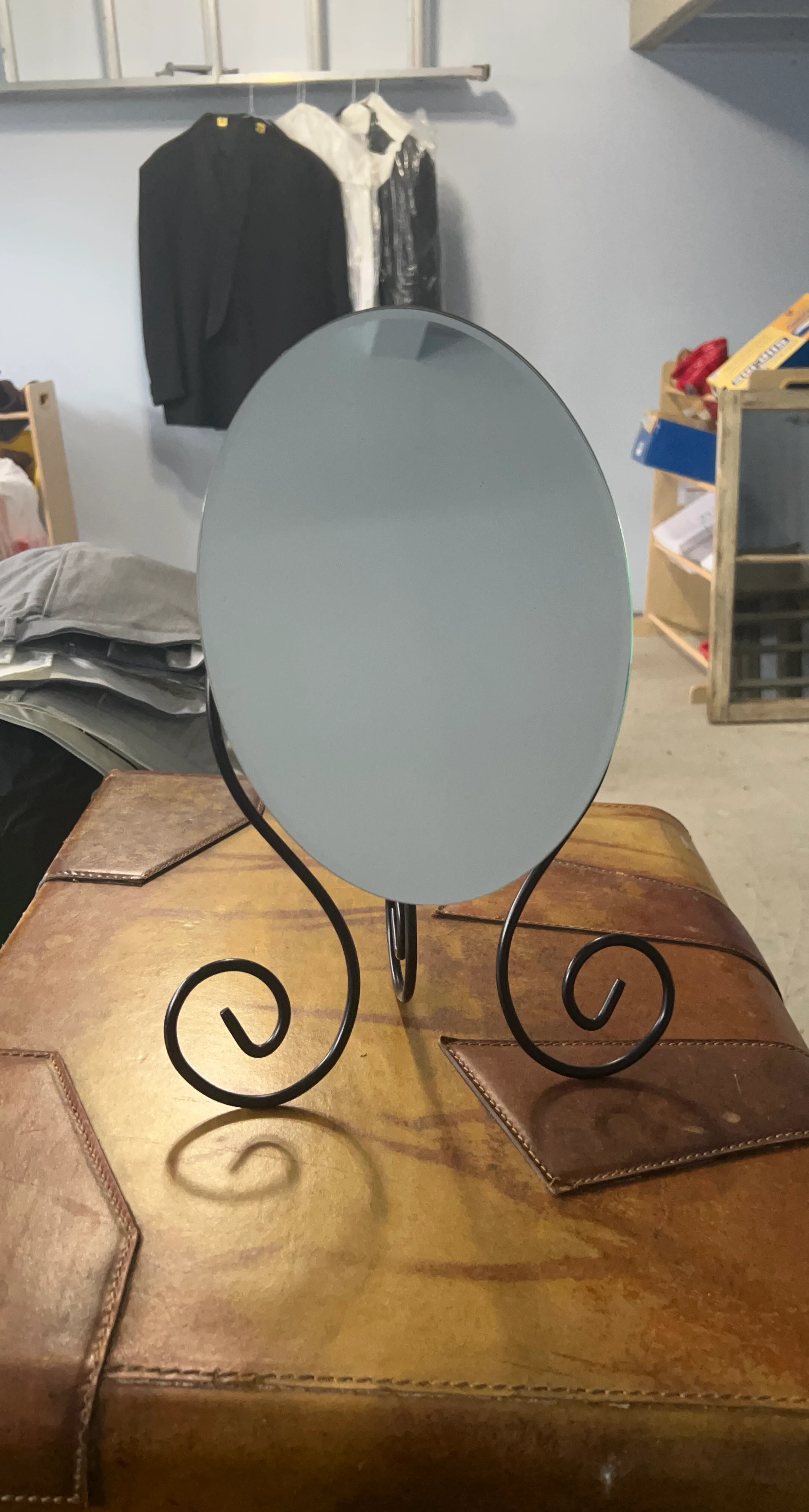 Round Vanity Mirror with Swirl Stand