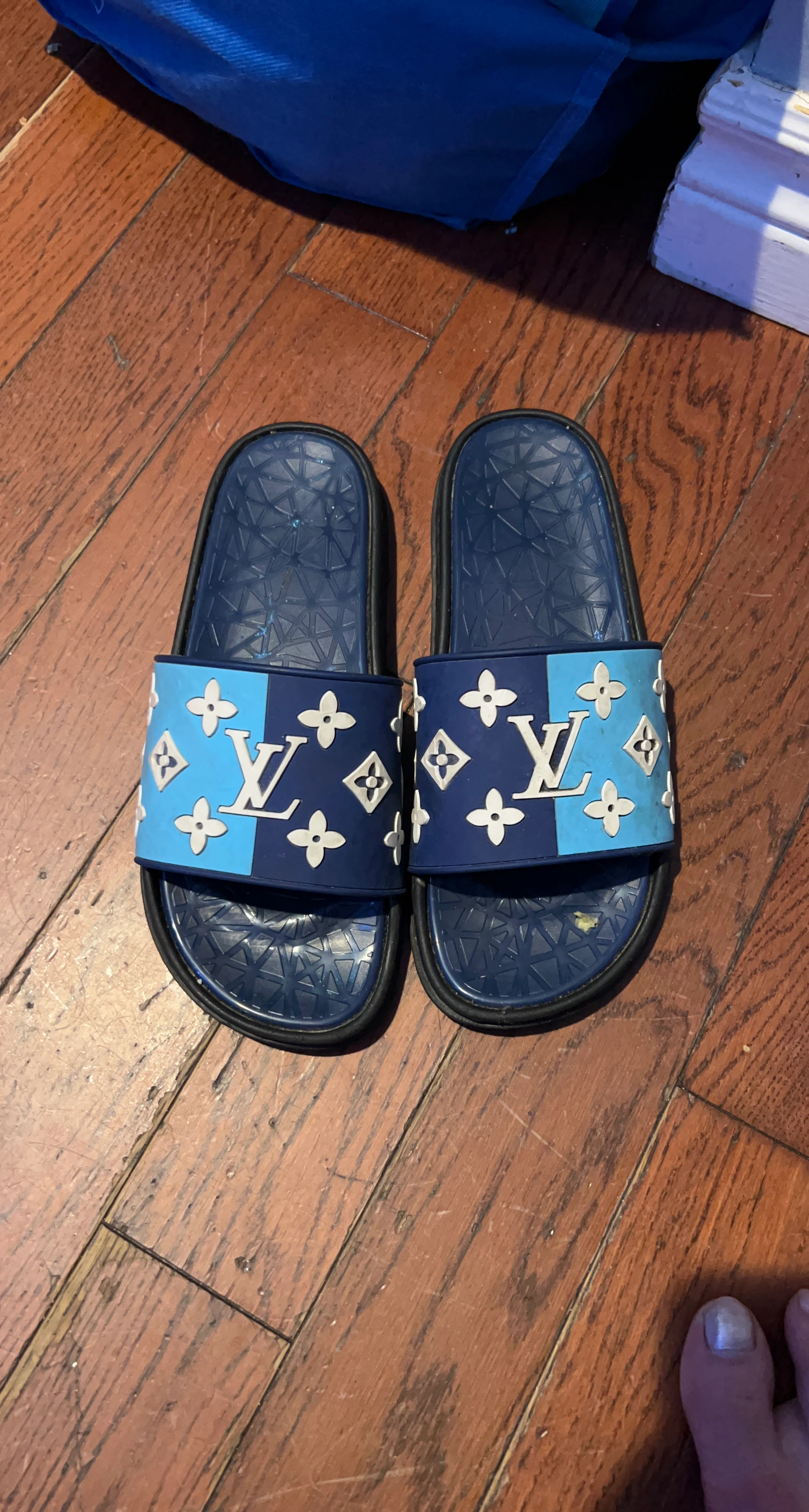 Louis Vuitton Style Slide Sandals