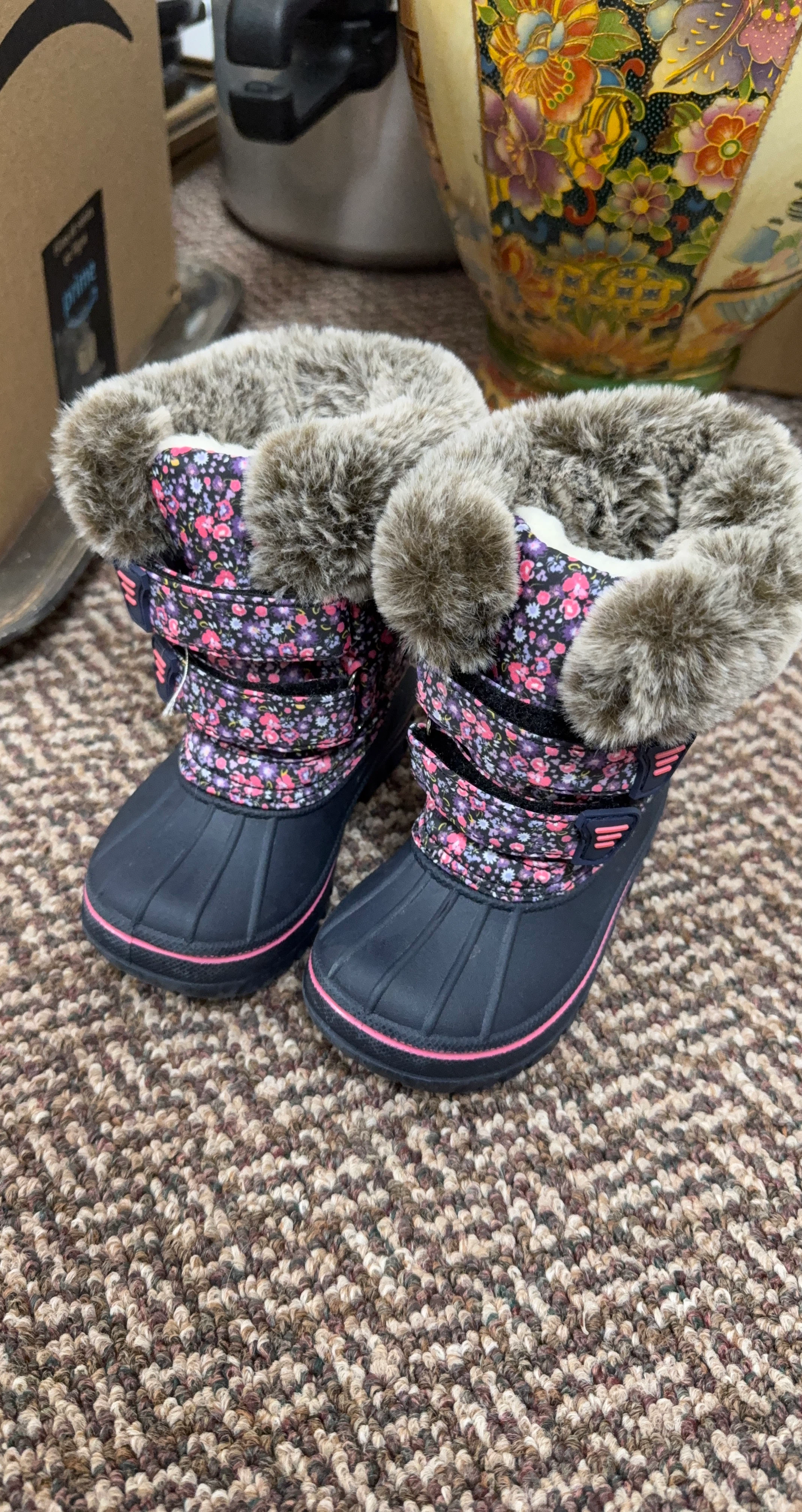 Joe Fresh Toddler Snow Boots Size 5