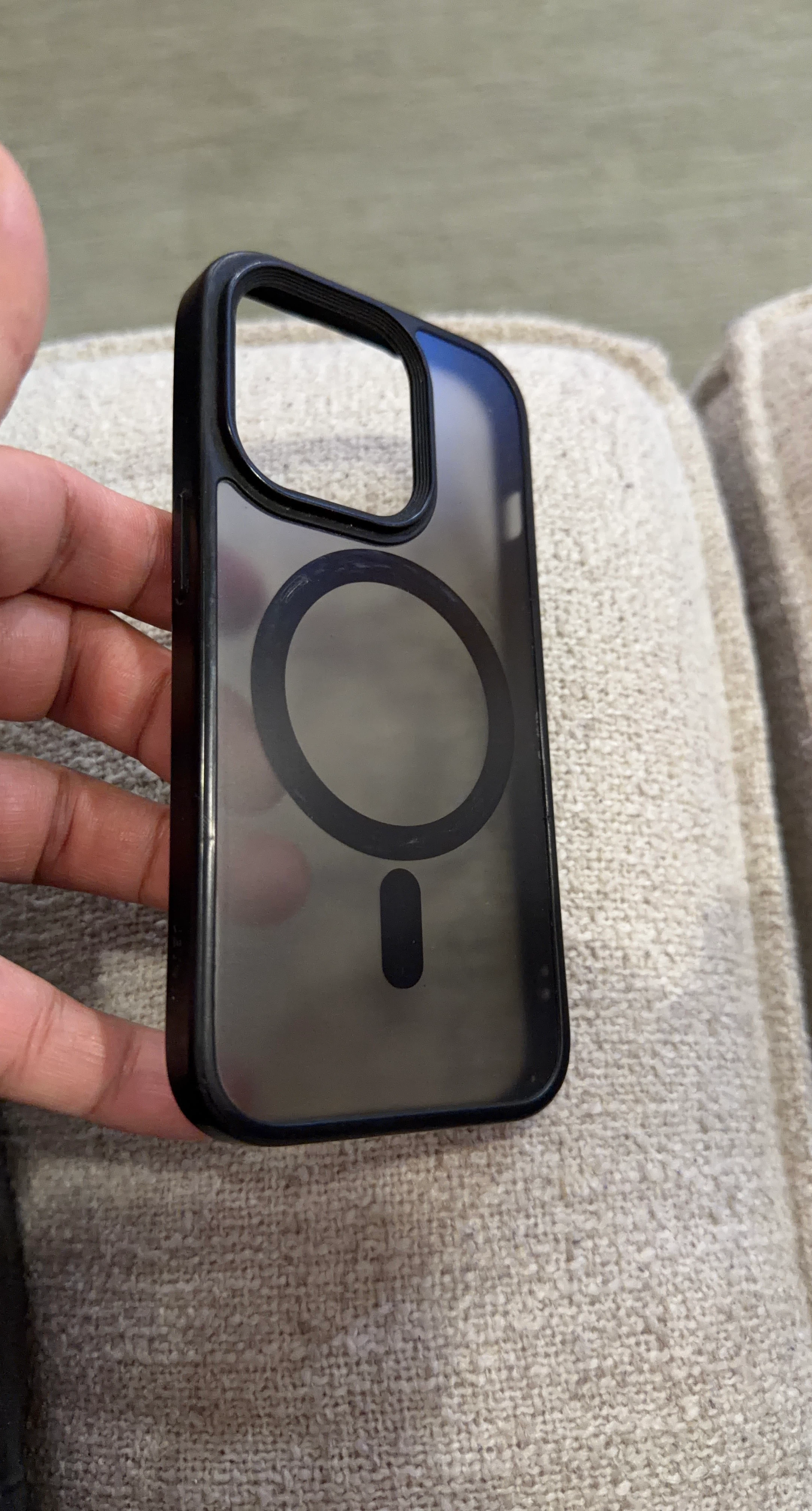 iPhone 14 Pro Case with MagSafe, Smoked Black