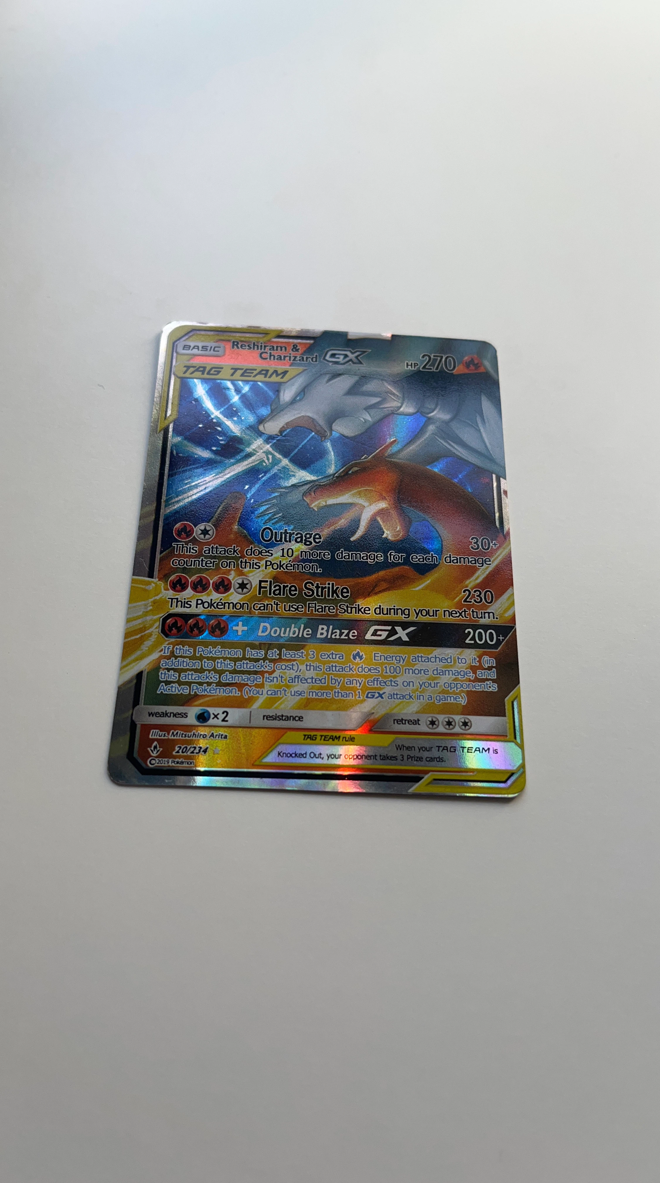 Pokémon Reshiram & Charizard GX TAG TEAM Trading Card 20/234