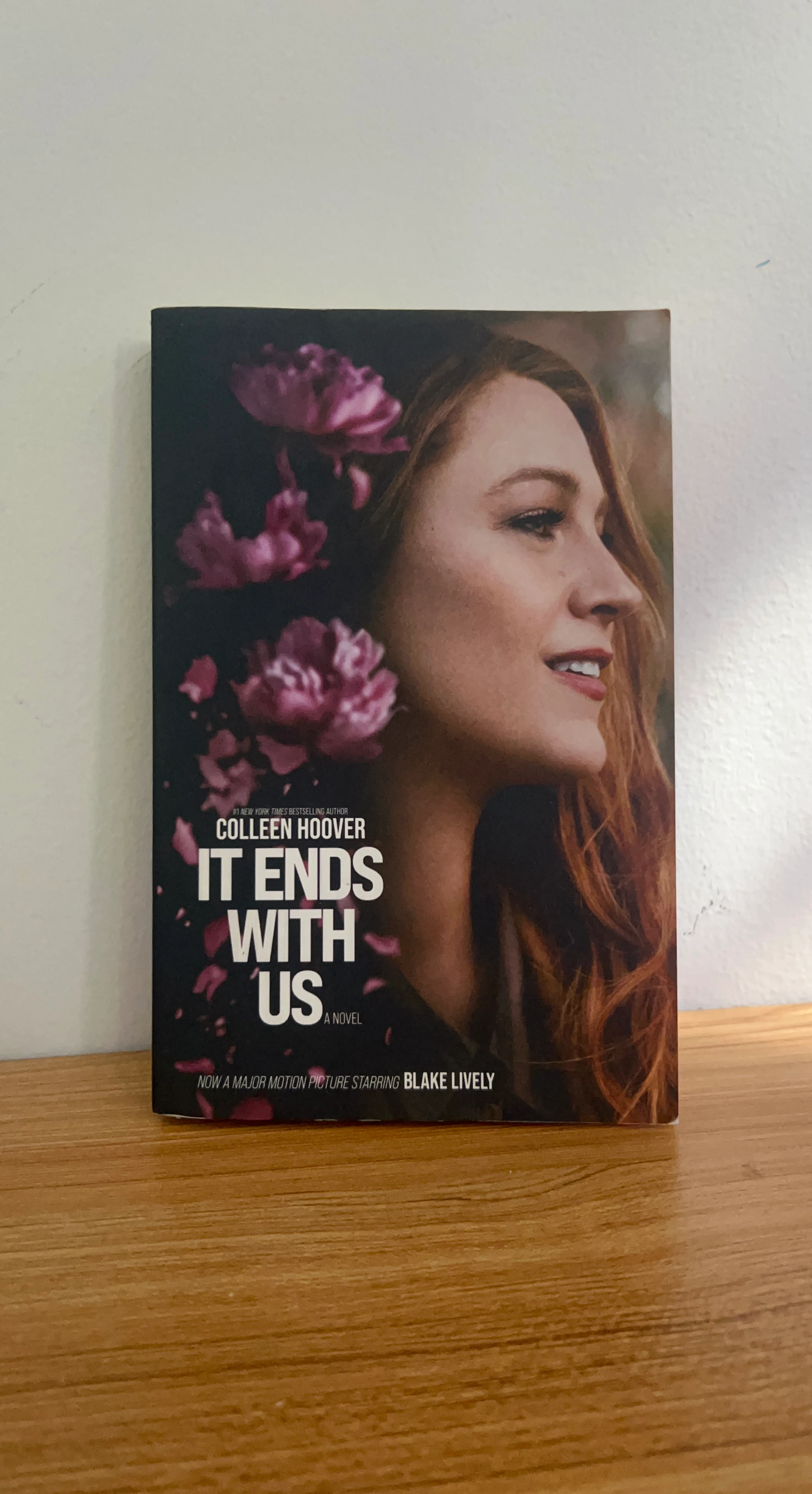 It Ends With Us by Colleen Hoover