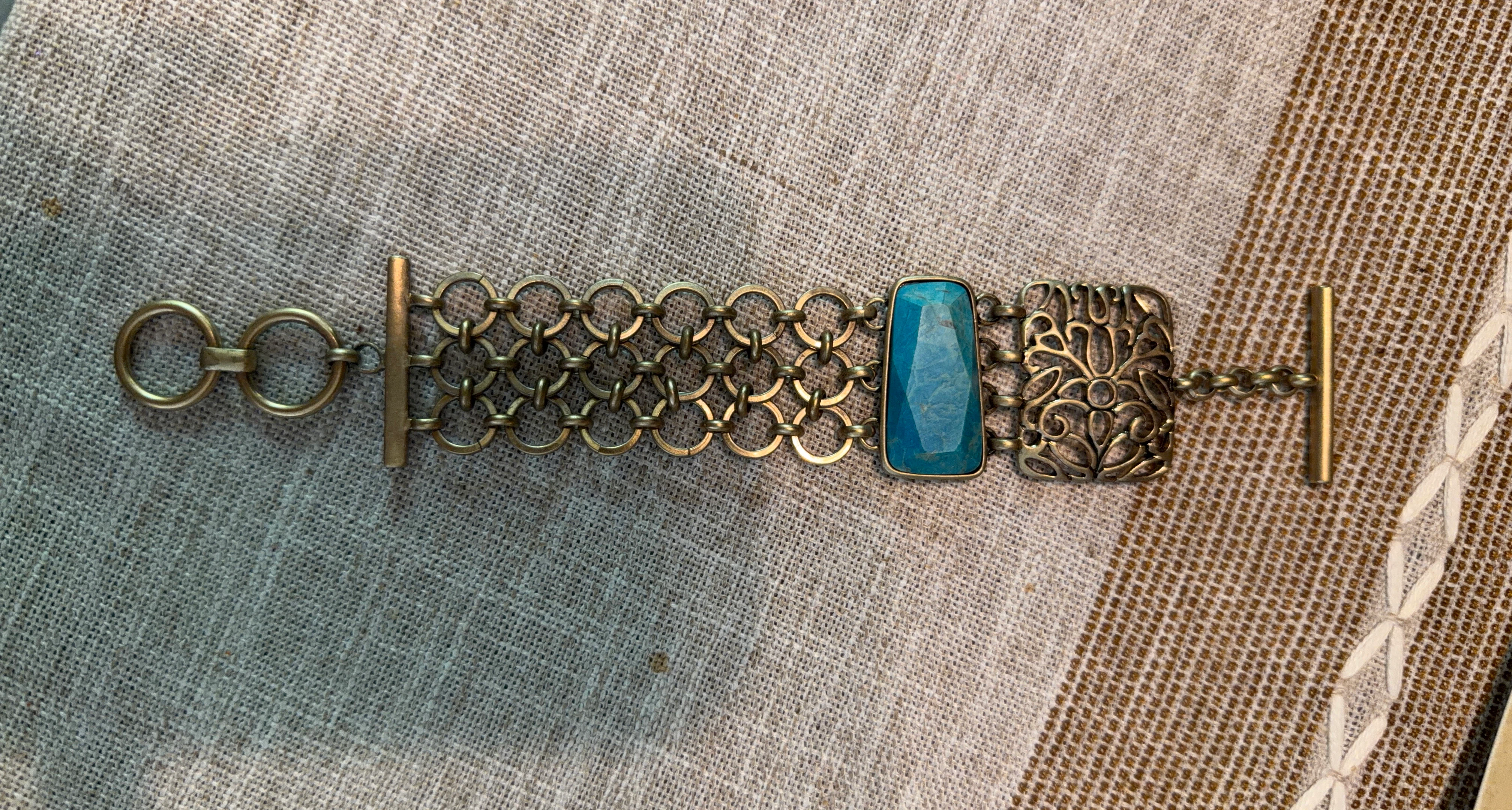 Turquoise & Silver Tone Chain Link Bracelet