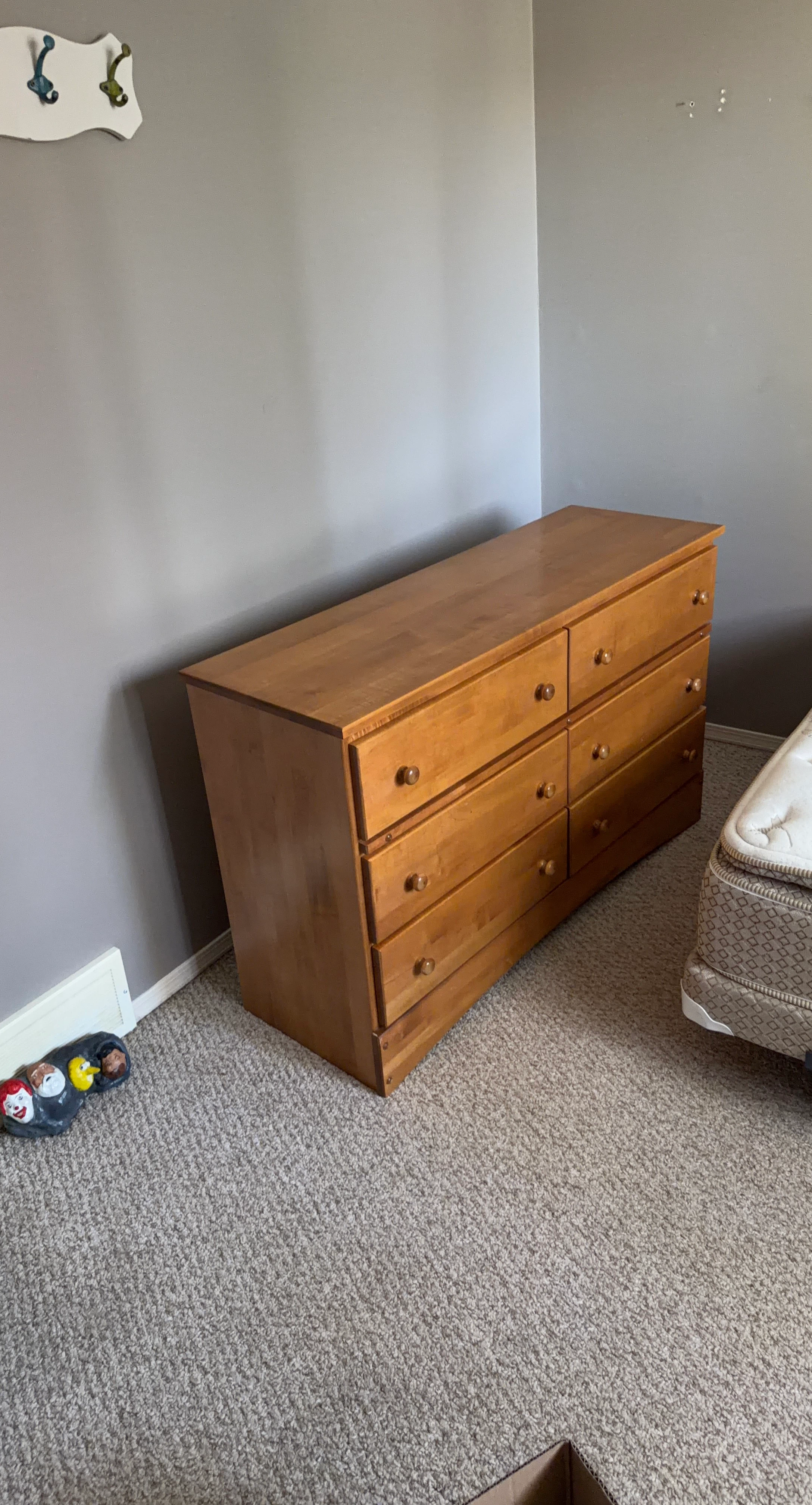 Wooden 6-Drawer Dresser mirror and end table