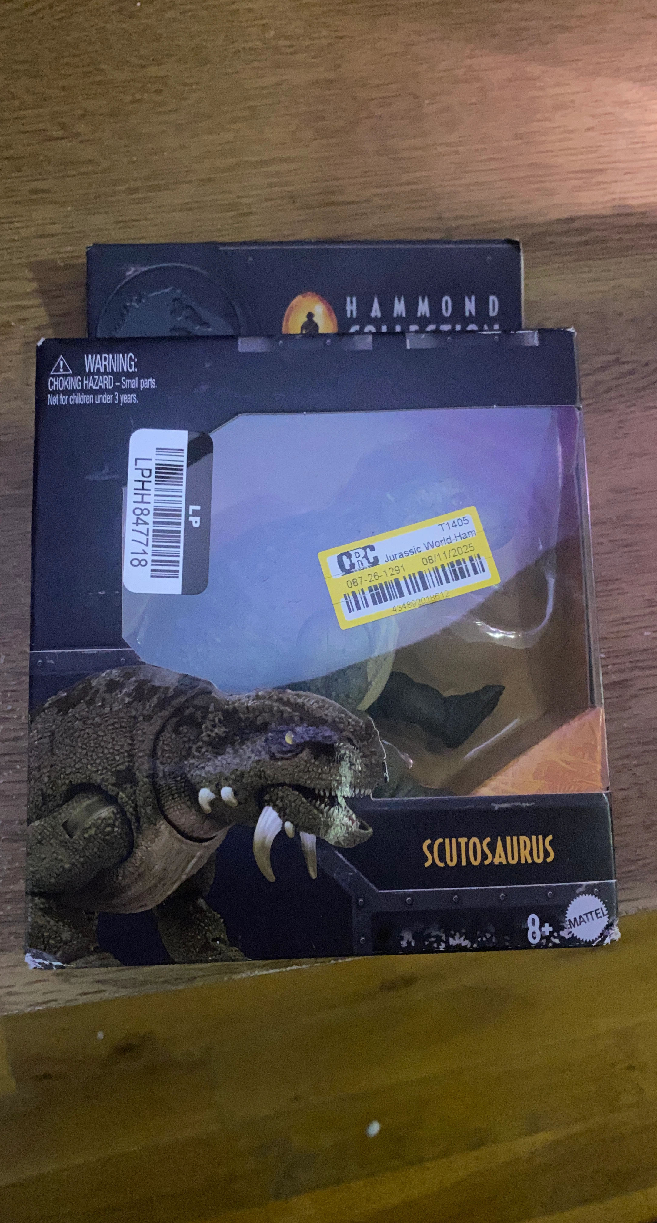Jurassic World Hammond Collection Scutosaurus Dinosaur Toy