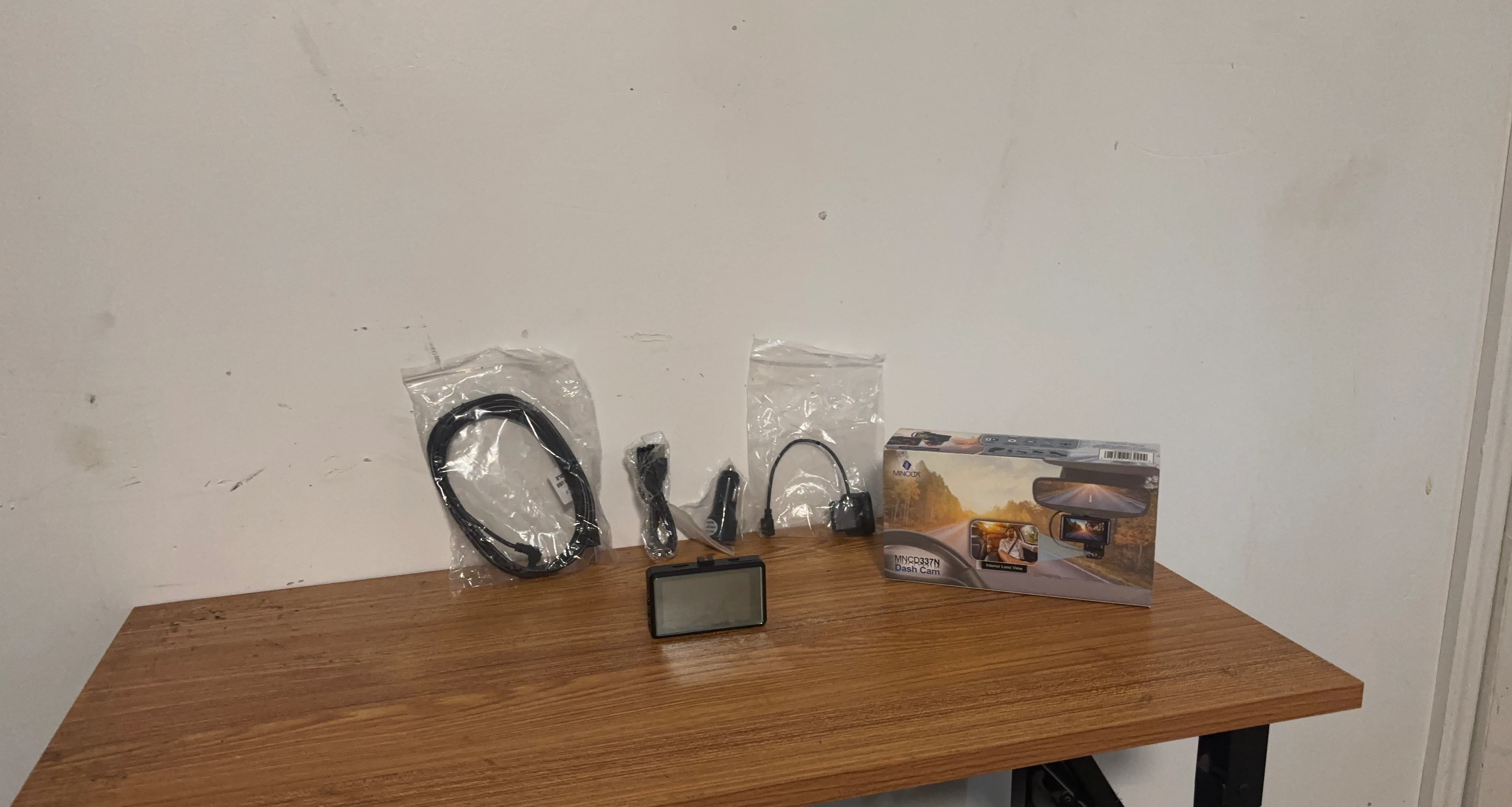Minolta MNCD337N Dash Cam