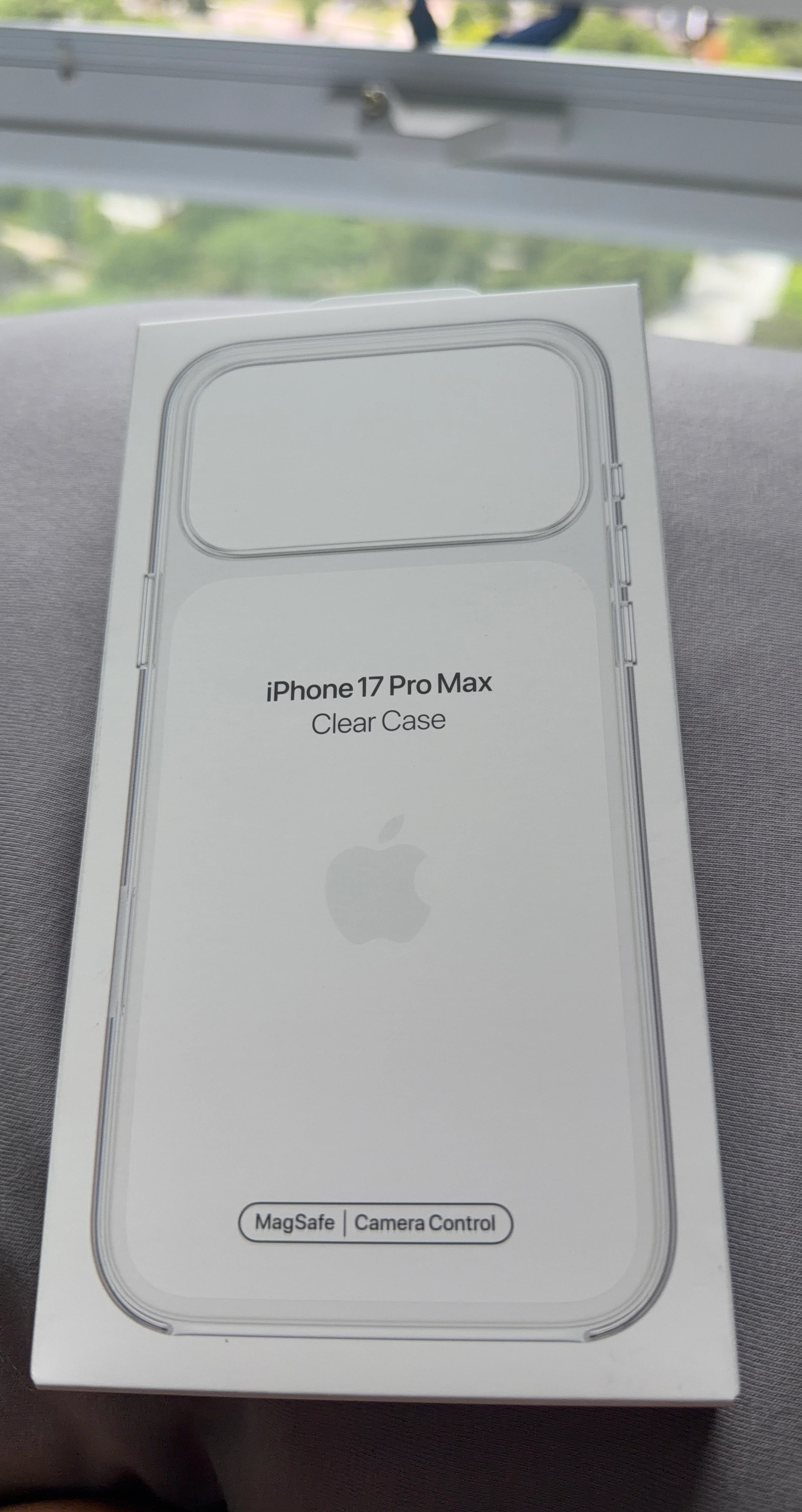 Apple iPhone 17 Pro Max Clear Case with MagSafe
