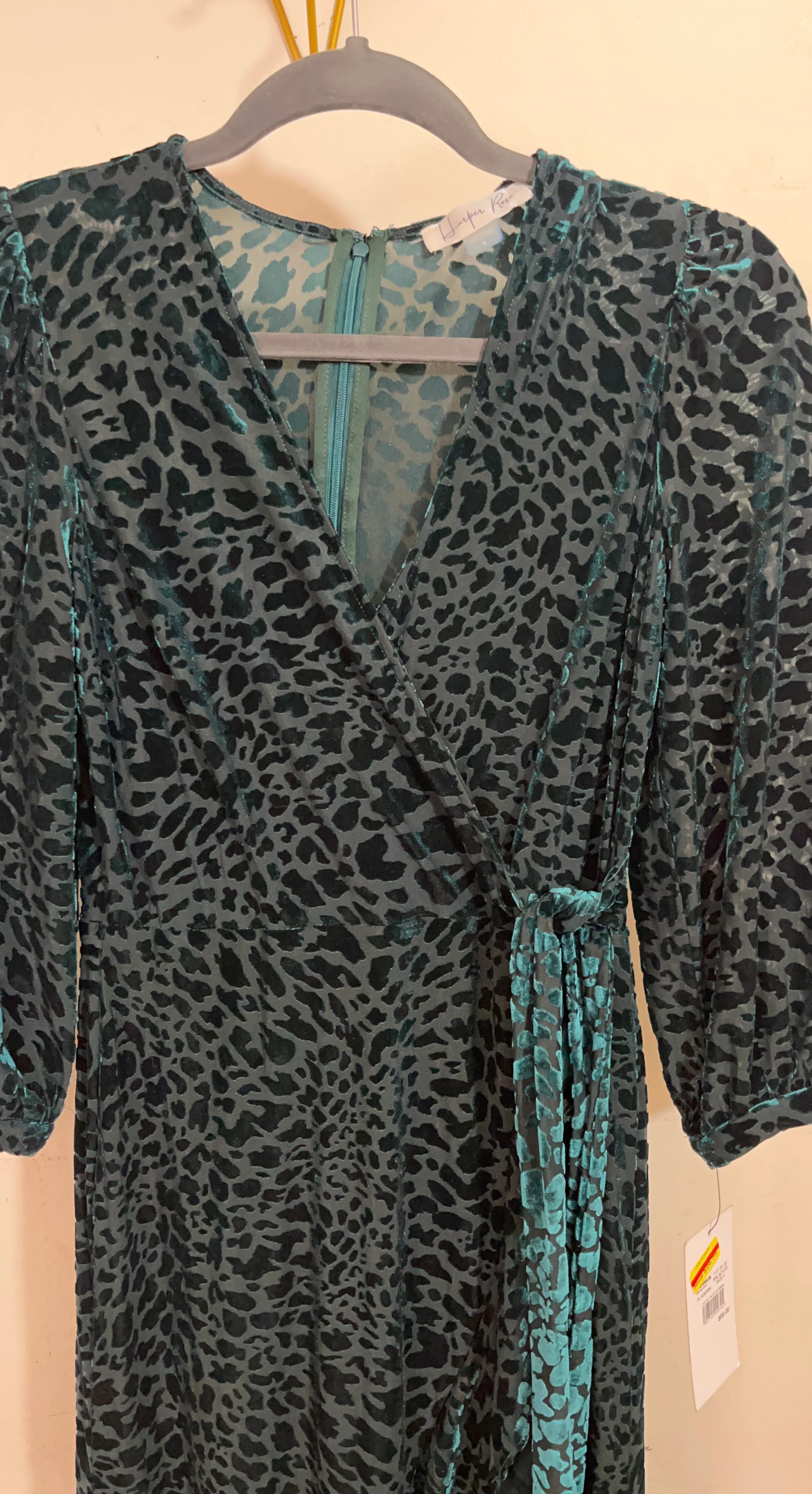 Harper Rose Green Velvet Leopard Print Wrap Dress Size 4
