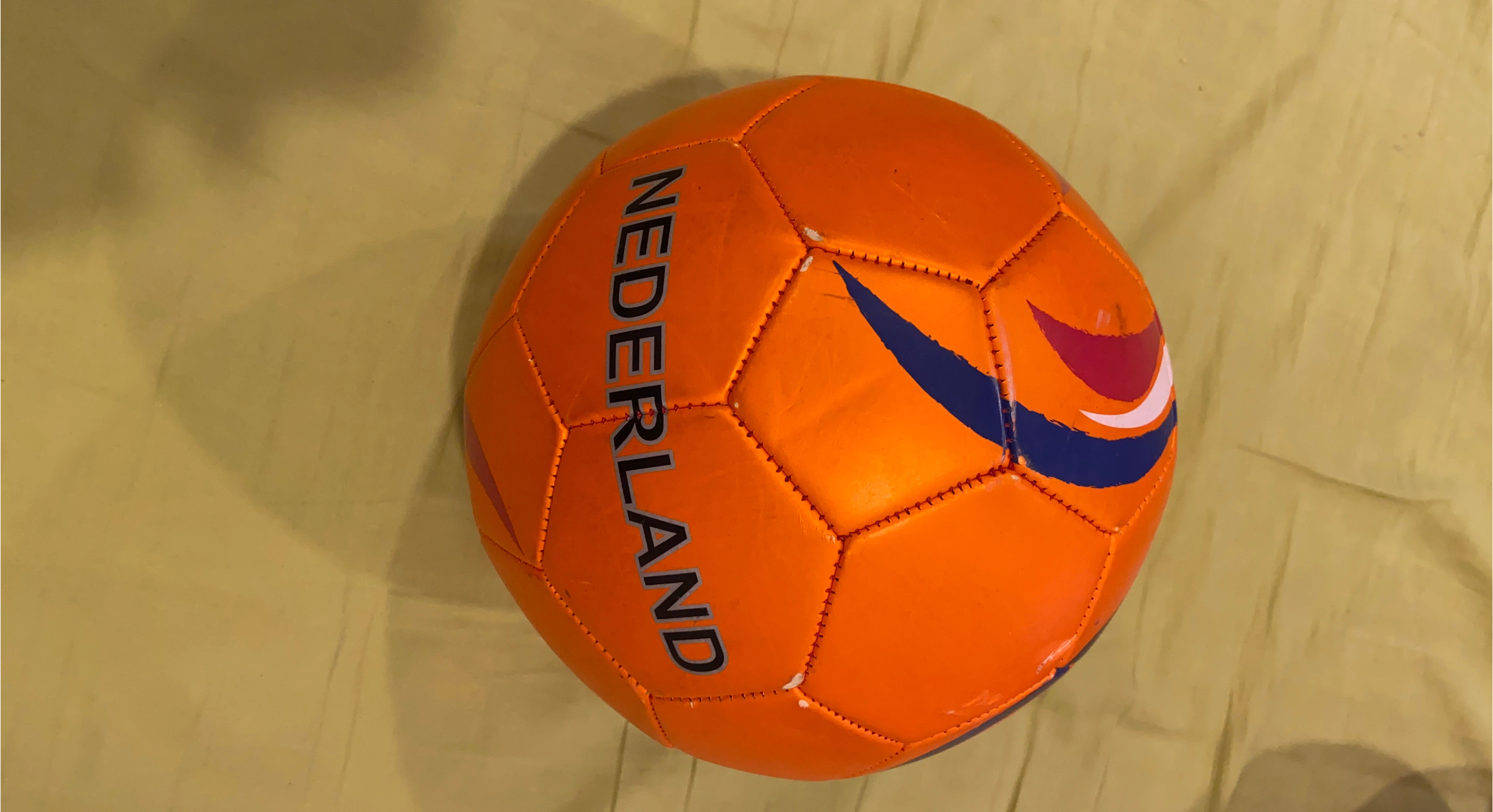 Orange Soccer Ball - Nederland