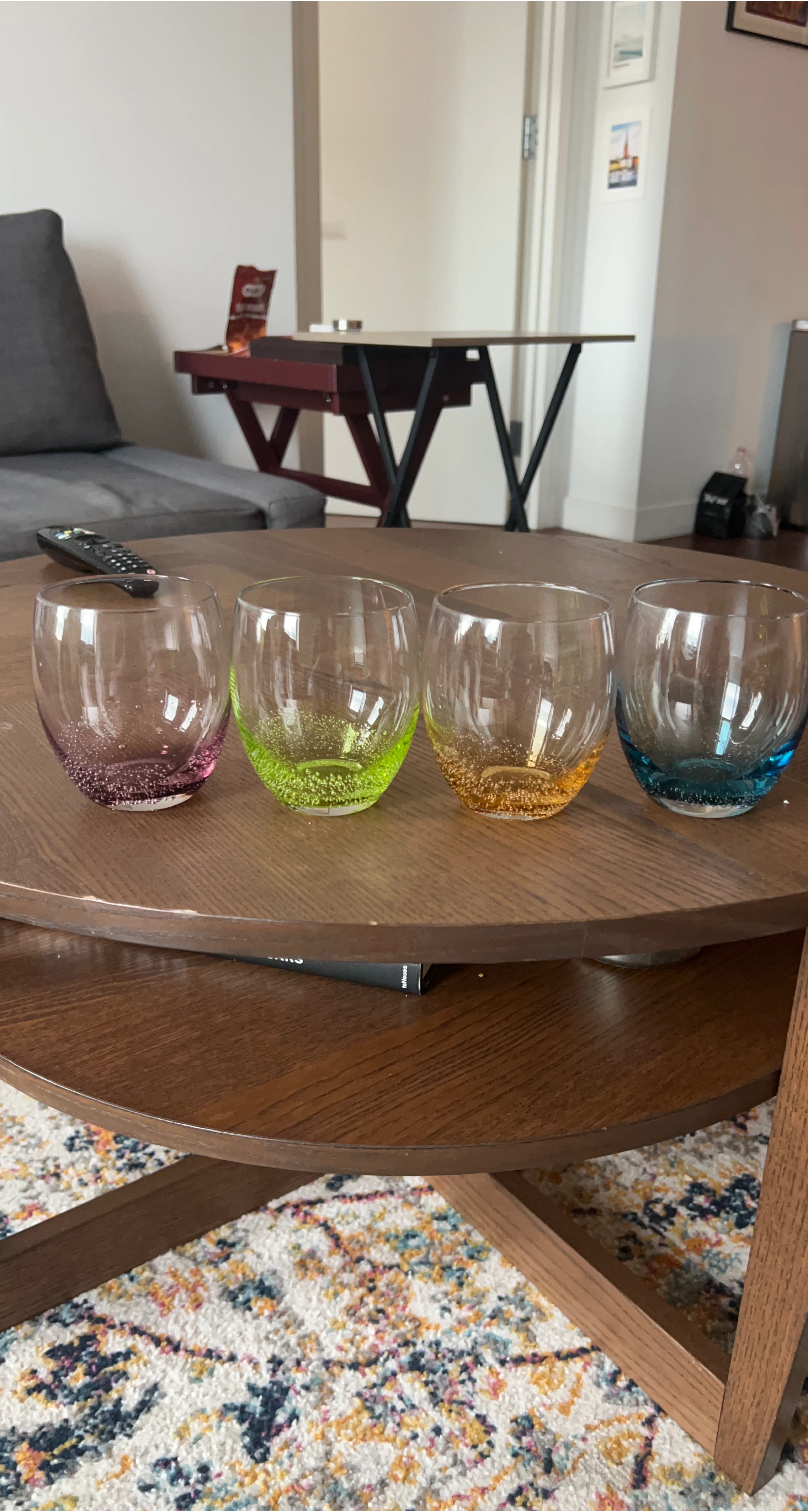 Set of 4 Colorful Tumbler Glasses with Bubbles