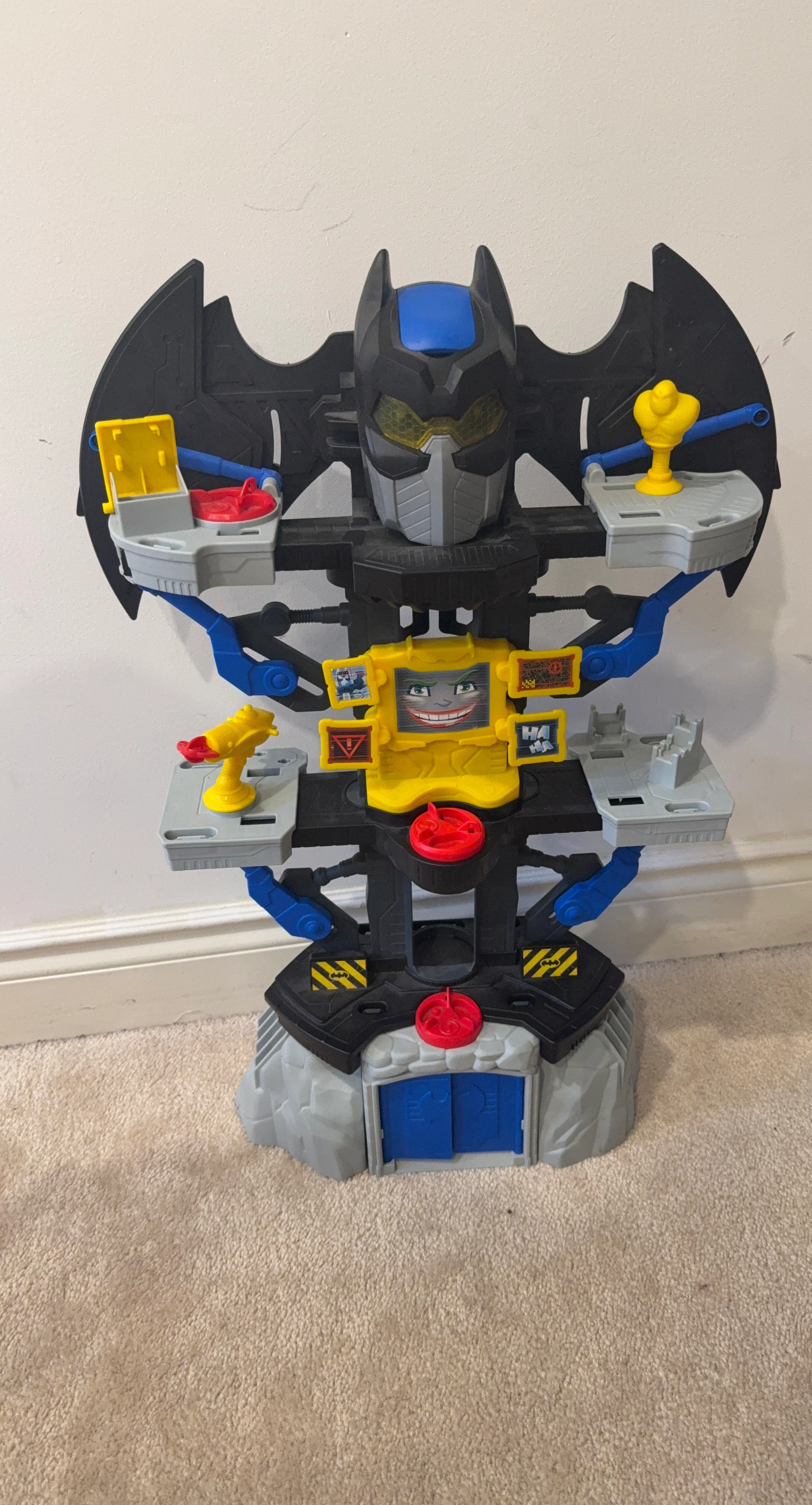 Fisher-Price Imaginext DC Super Friends Batcave Playset