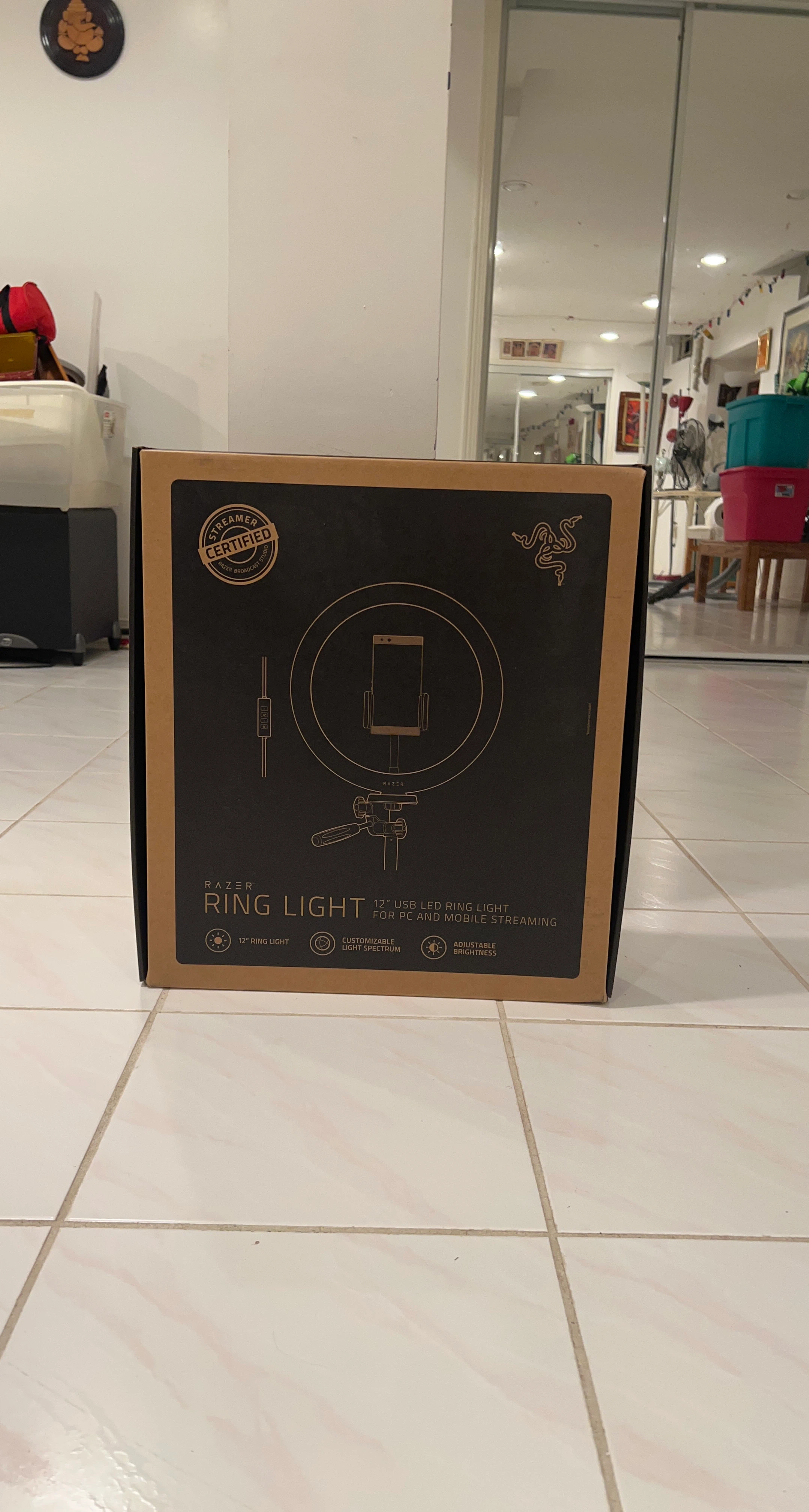 Razer 12" USB LED Ring Light for PC and Mobile Streaming