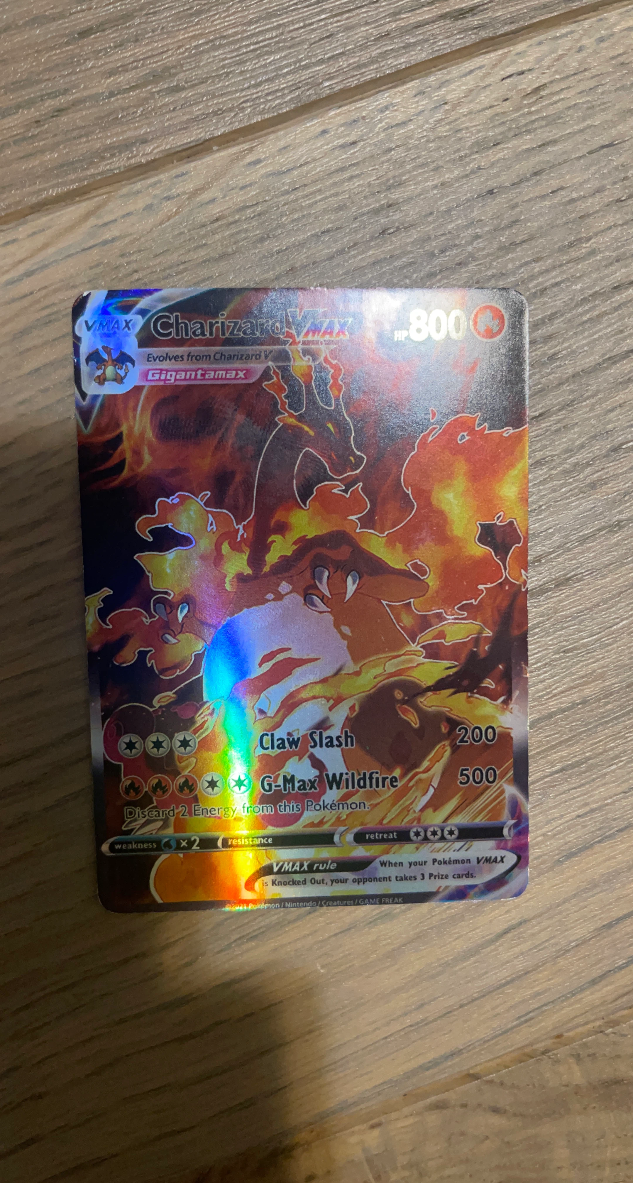 Pokémon Charizard VMAX Gigantamax Trading Card