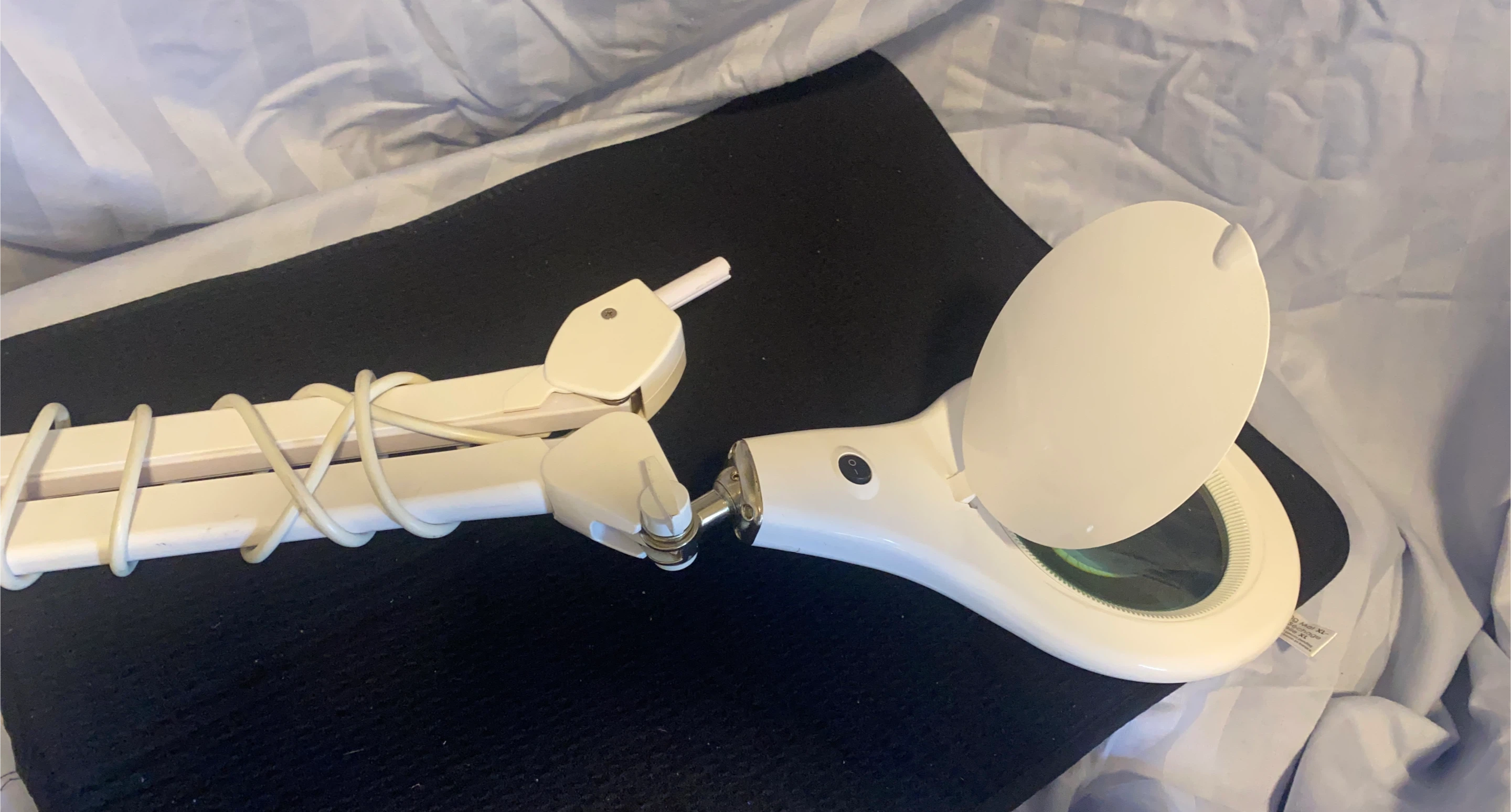 Vision Lighting Magnifying Lamp FCM-820LEDA
