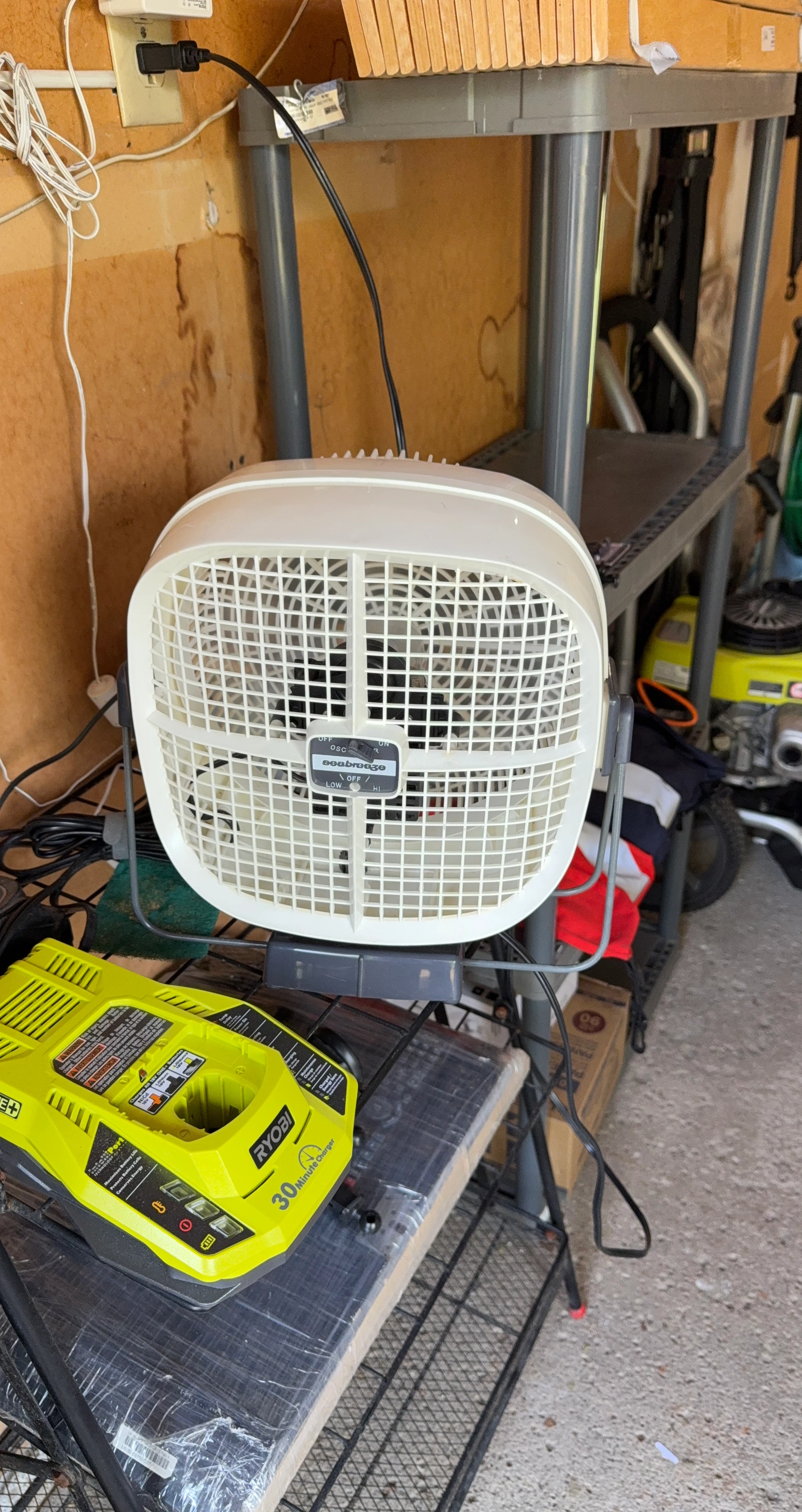 Seabreeze box fan