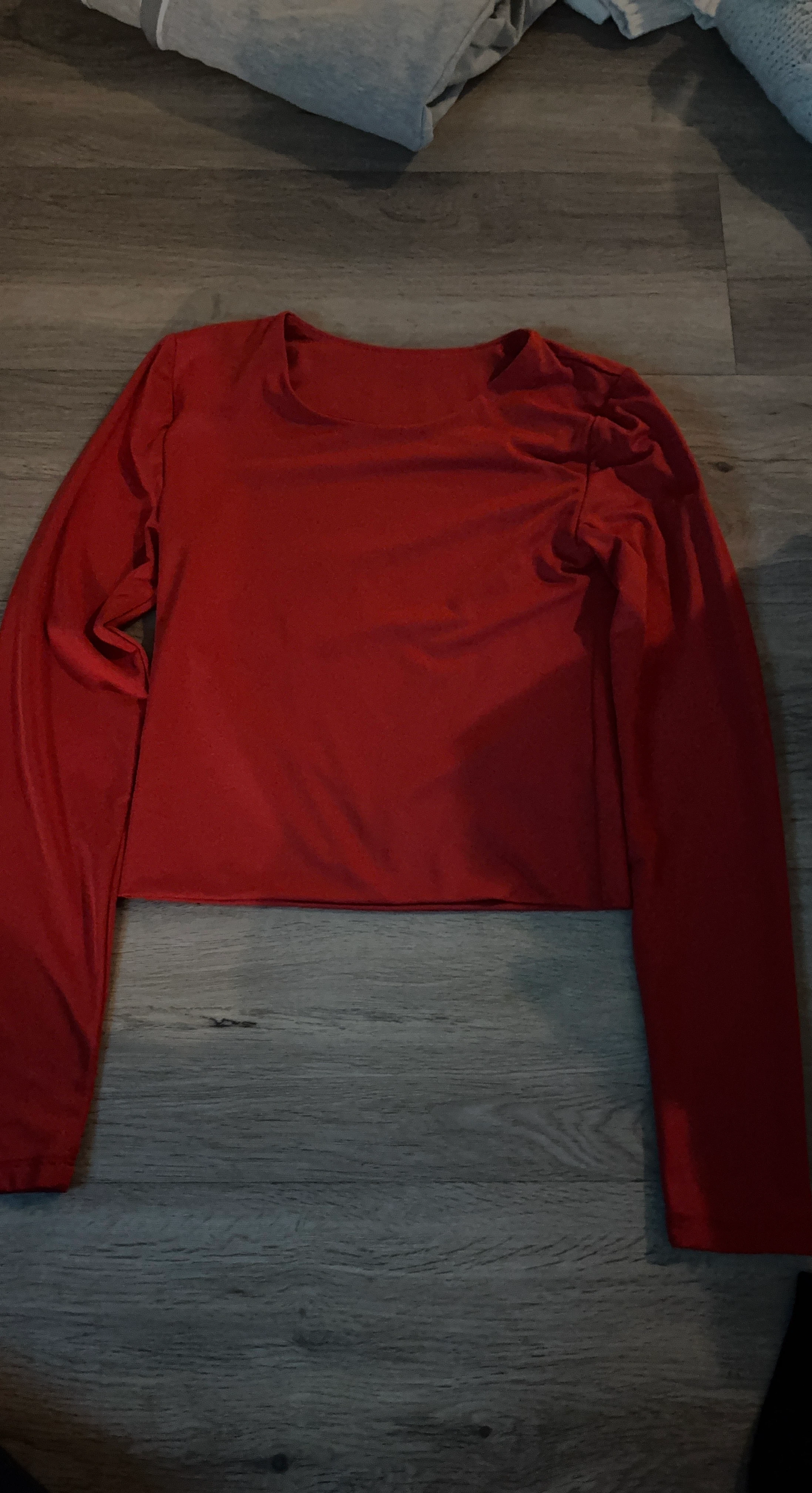 Red Long Sleeve Cropped Top
