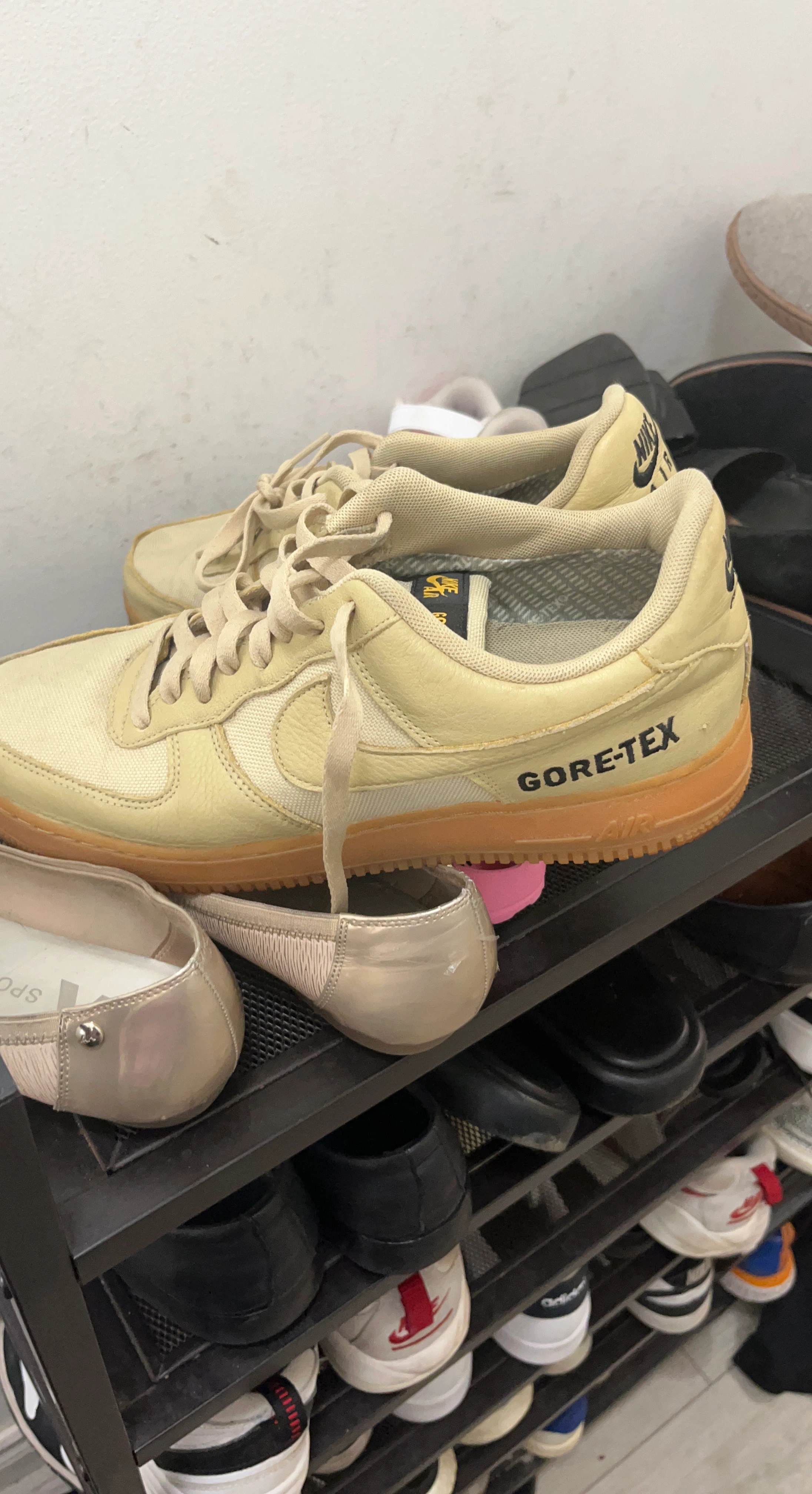 Nike Air Force 1 GORE-TEX Sneakers