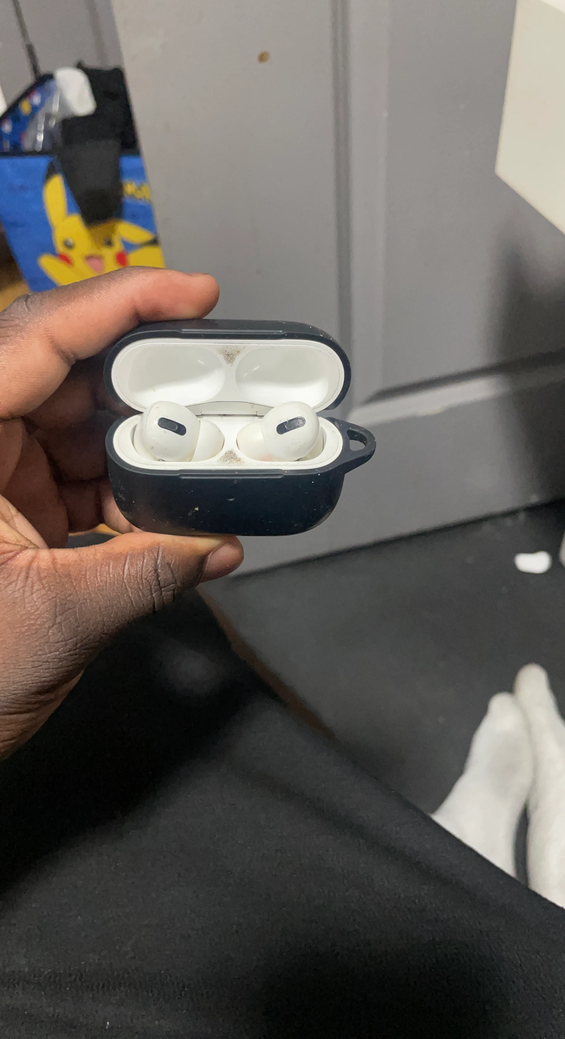 Apple AirPods Pro with Charging Case