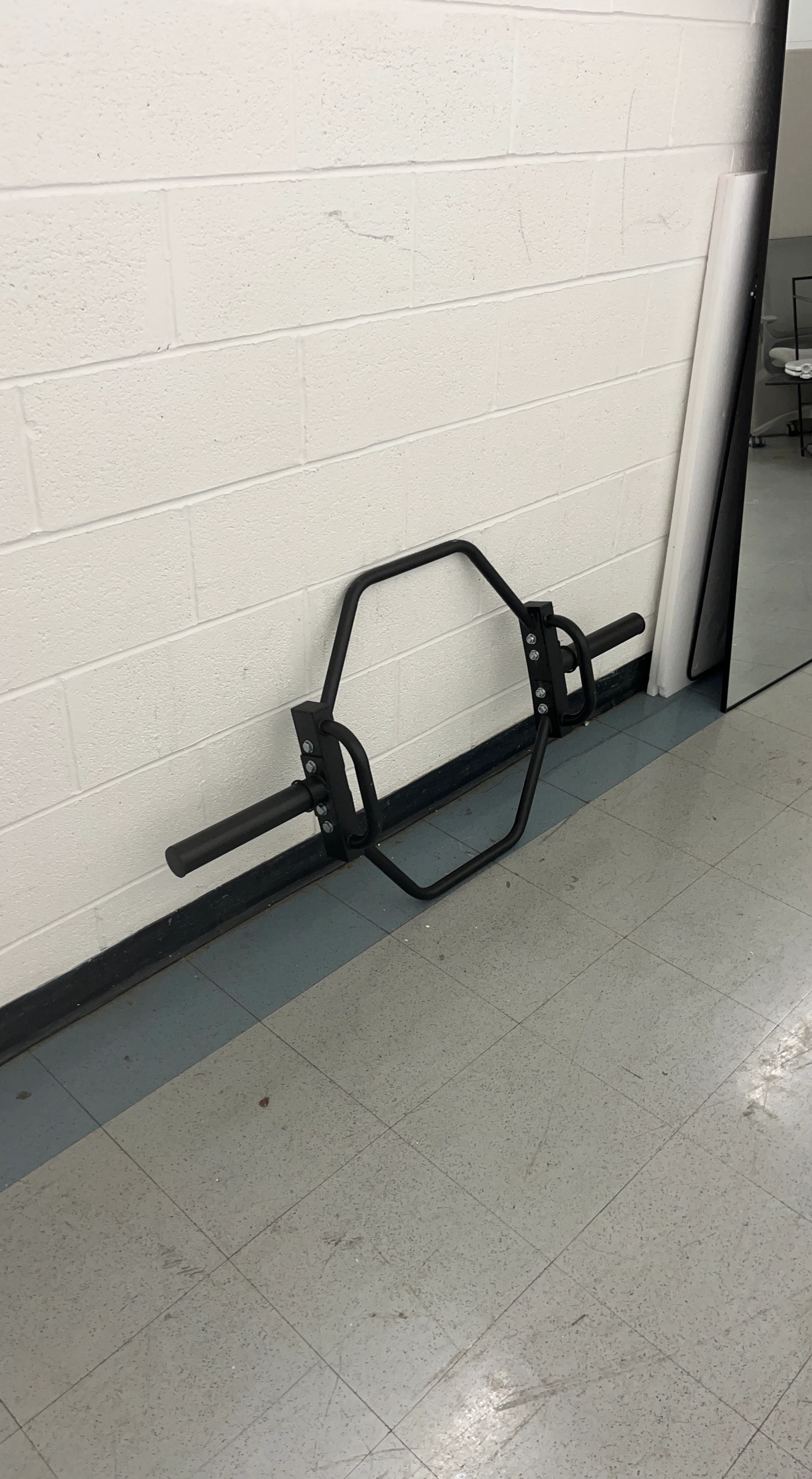 Hexagonal Barbell (Trap Bar)