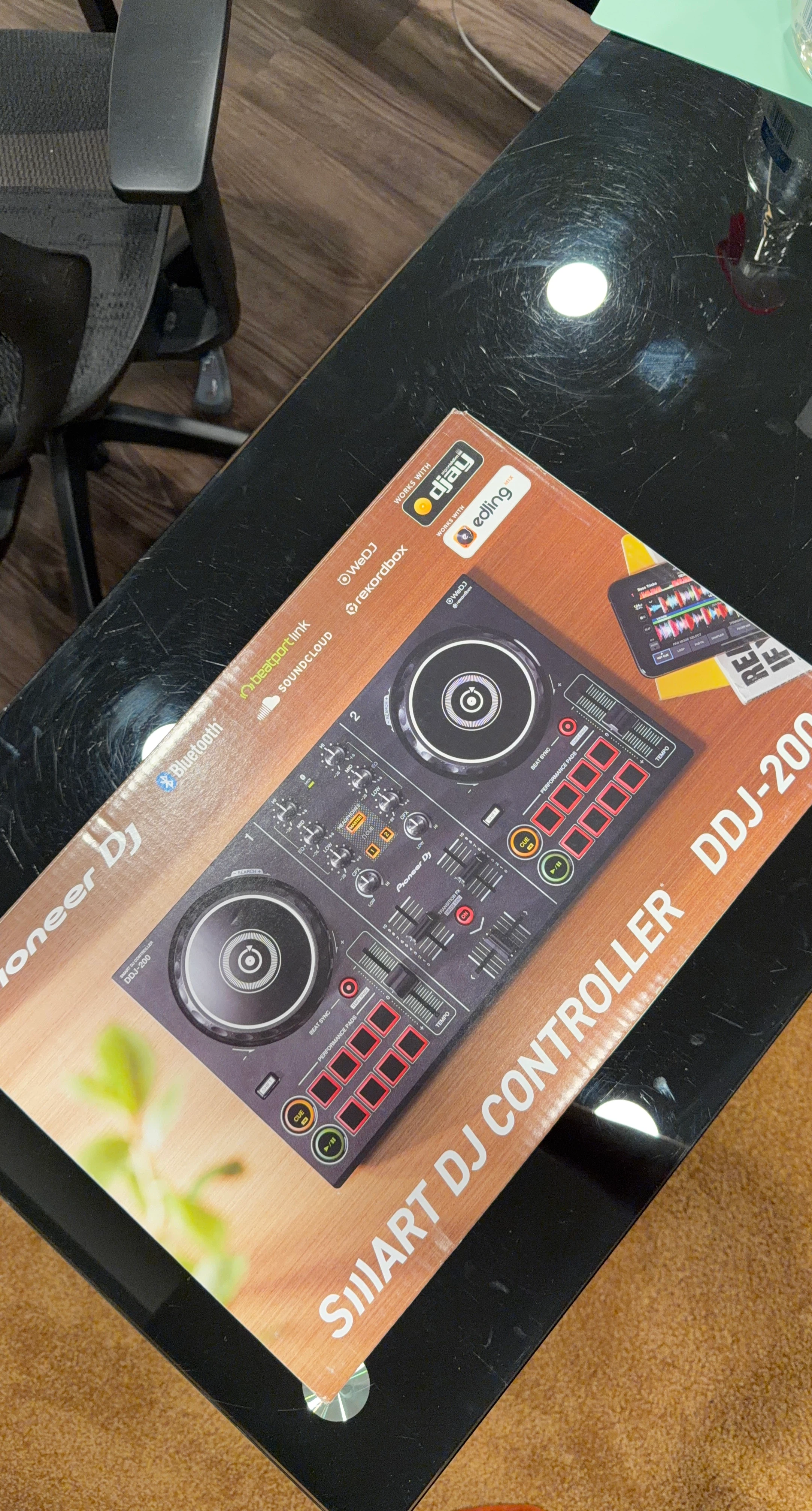 Pioneer DJ DDJ-200 Smart DJ Controller