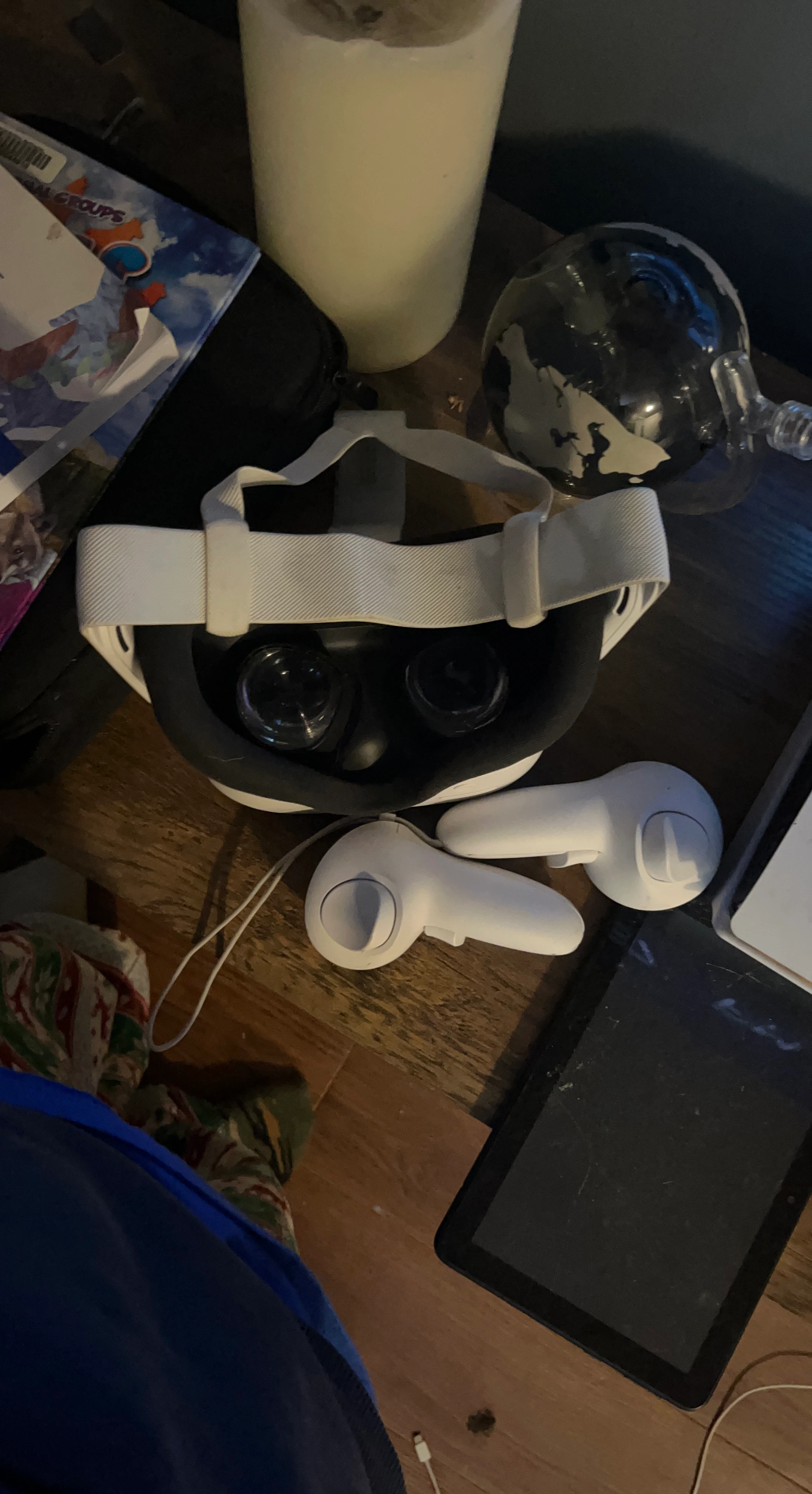 Meta Quest 3 VR Headset with Controllers