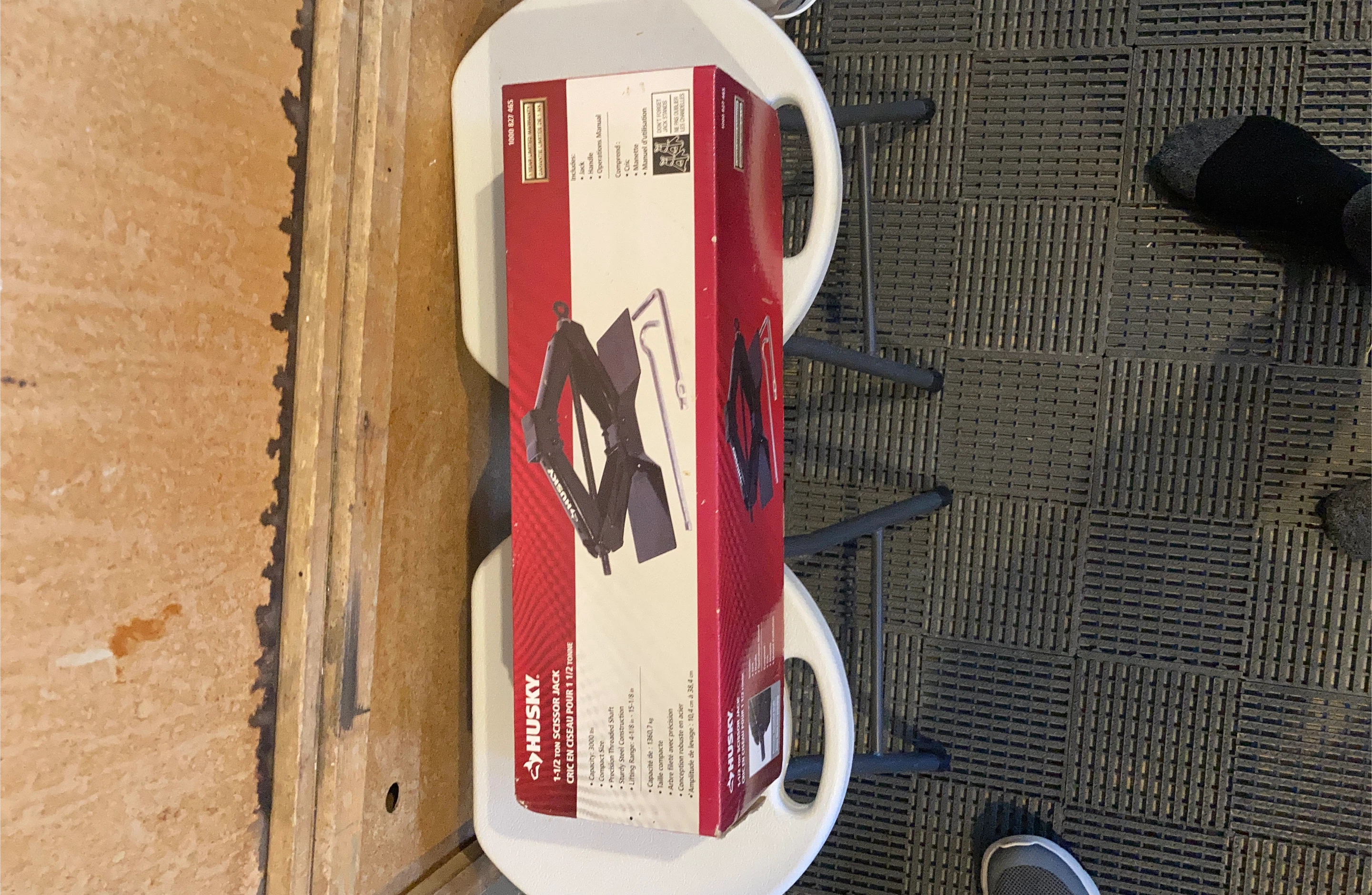 Husky 1-1/2 Ton Scissor Jack