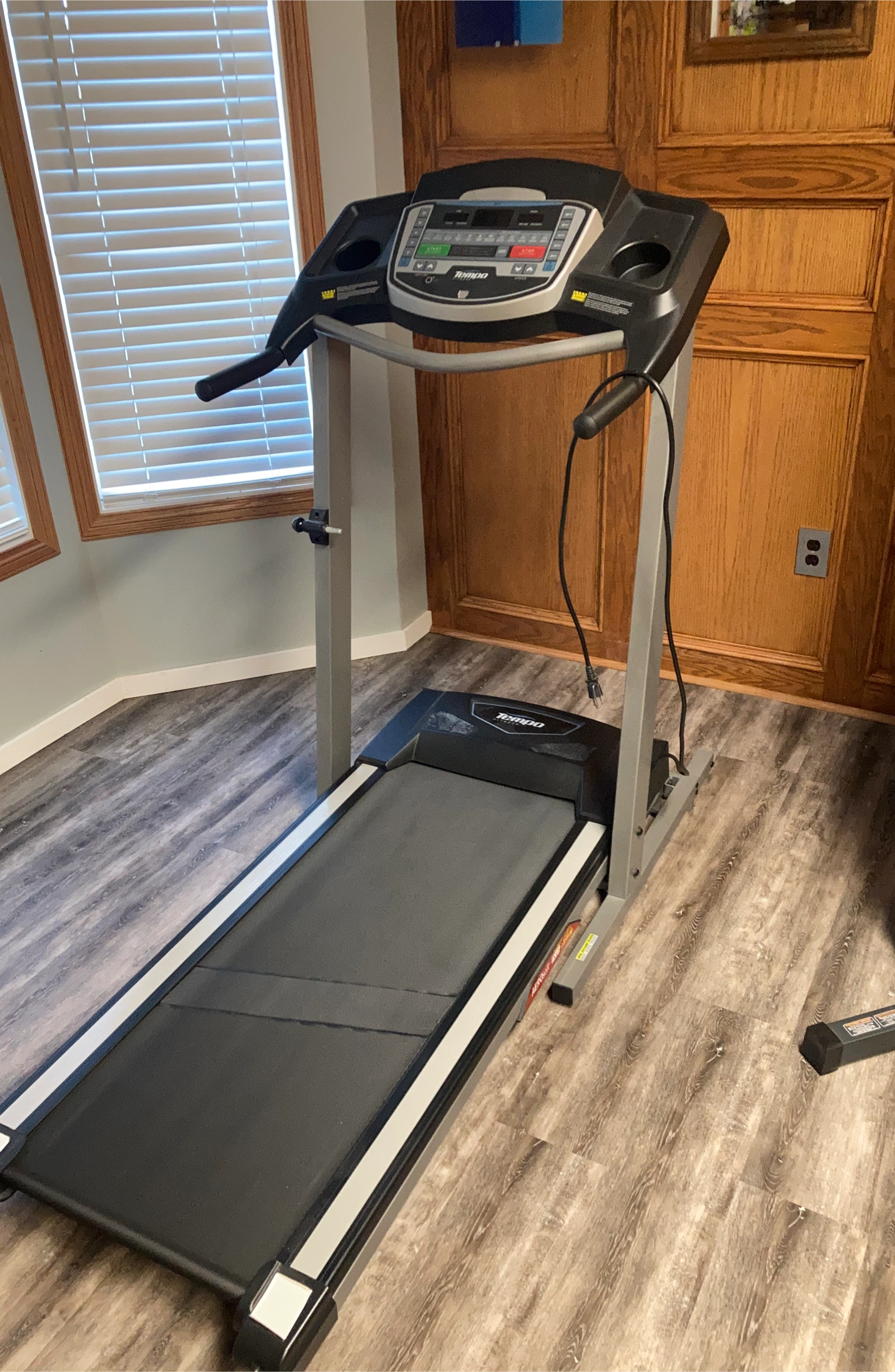 Tempo Treadmill
