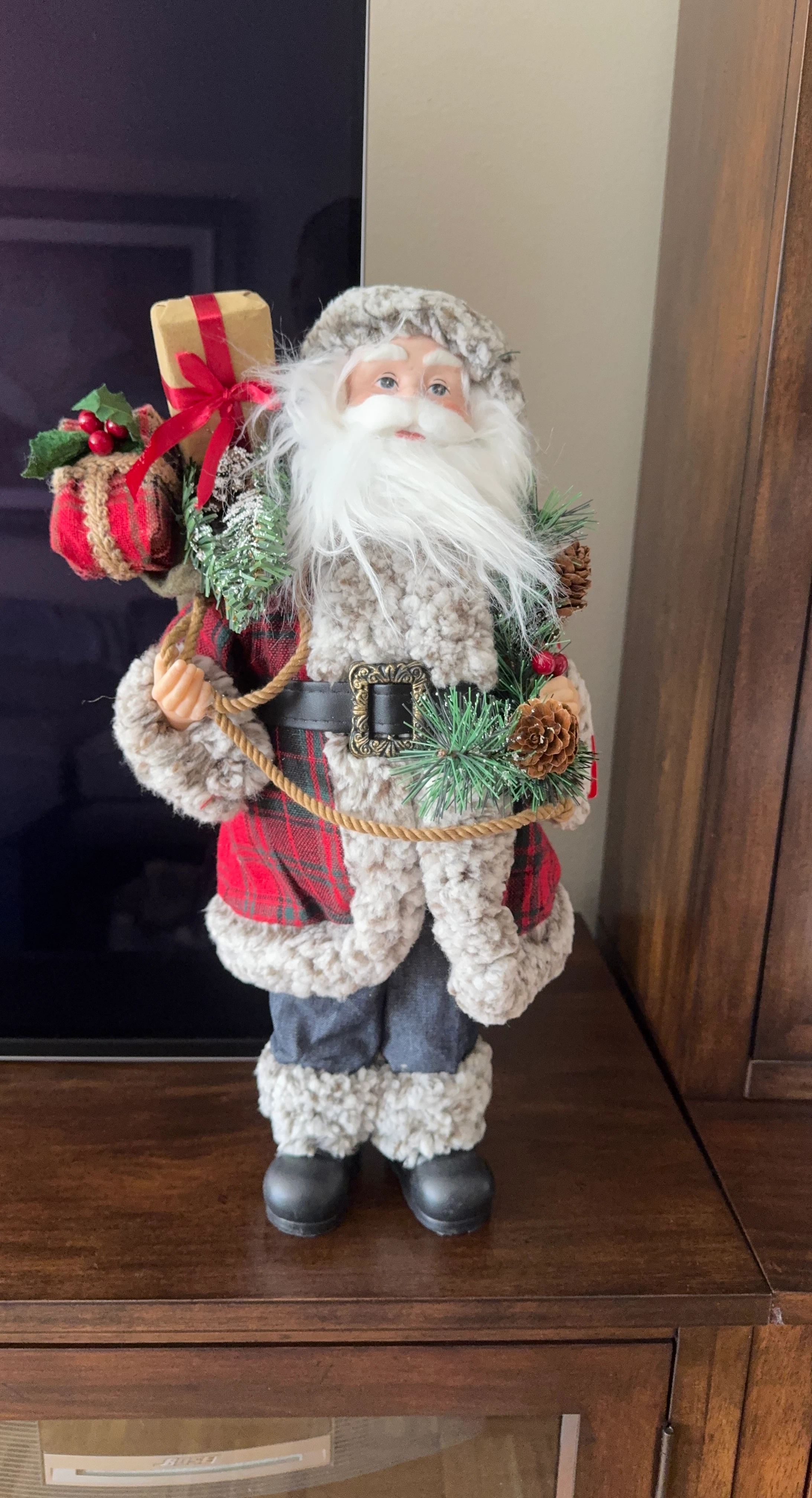 Christmas Santa Claus Figurine