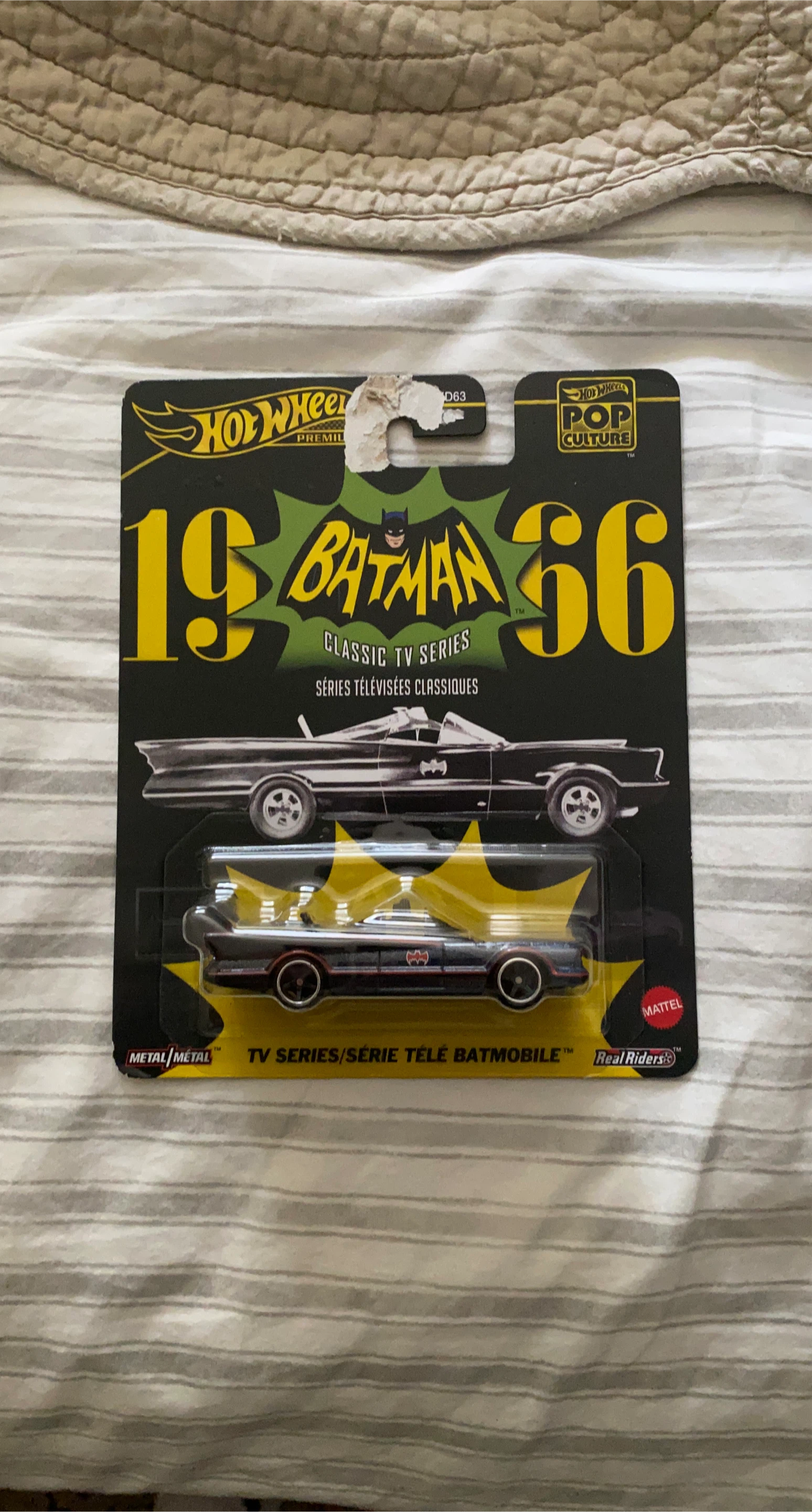 Hot Wheels Pop Culture 1966 Batman Classic TV Series Batmobile
