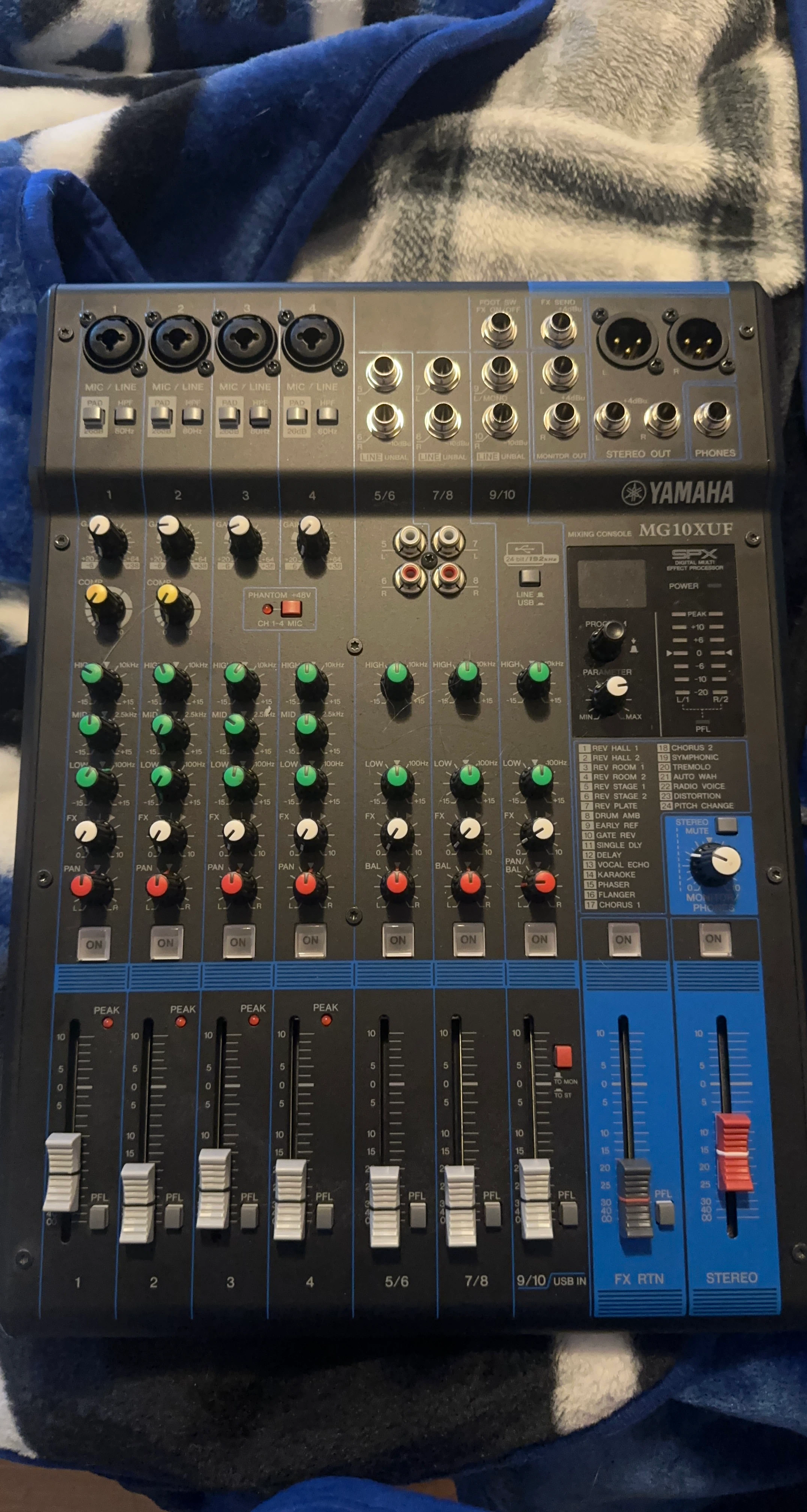 Yamaha MG10XUF Mixing Console