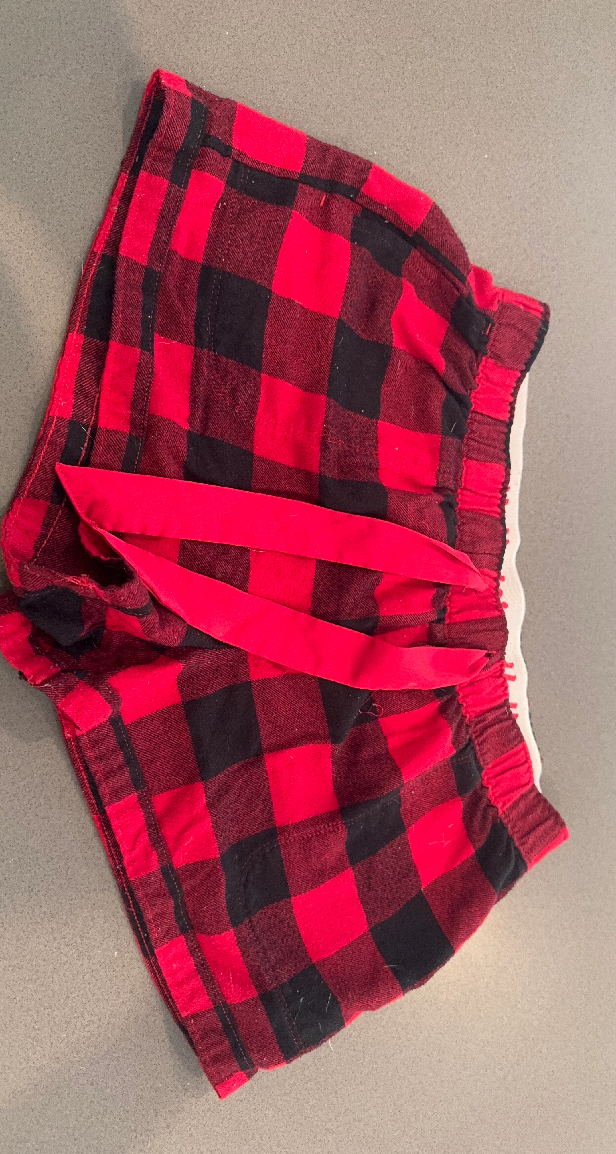 Hollister Red Plaid Sleep Shorts Size M