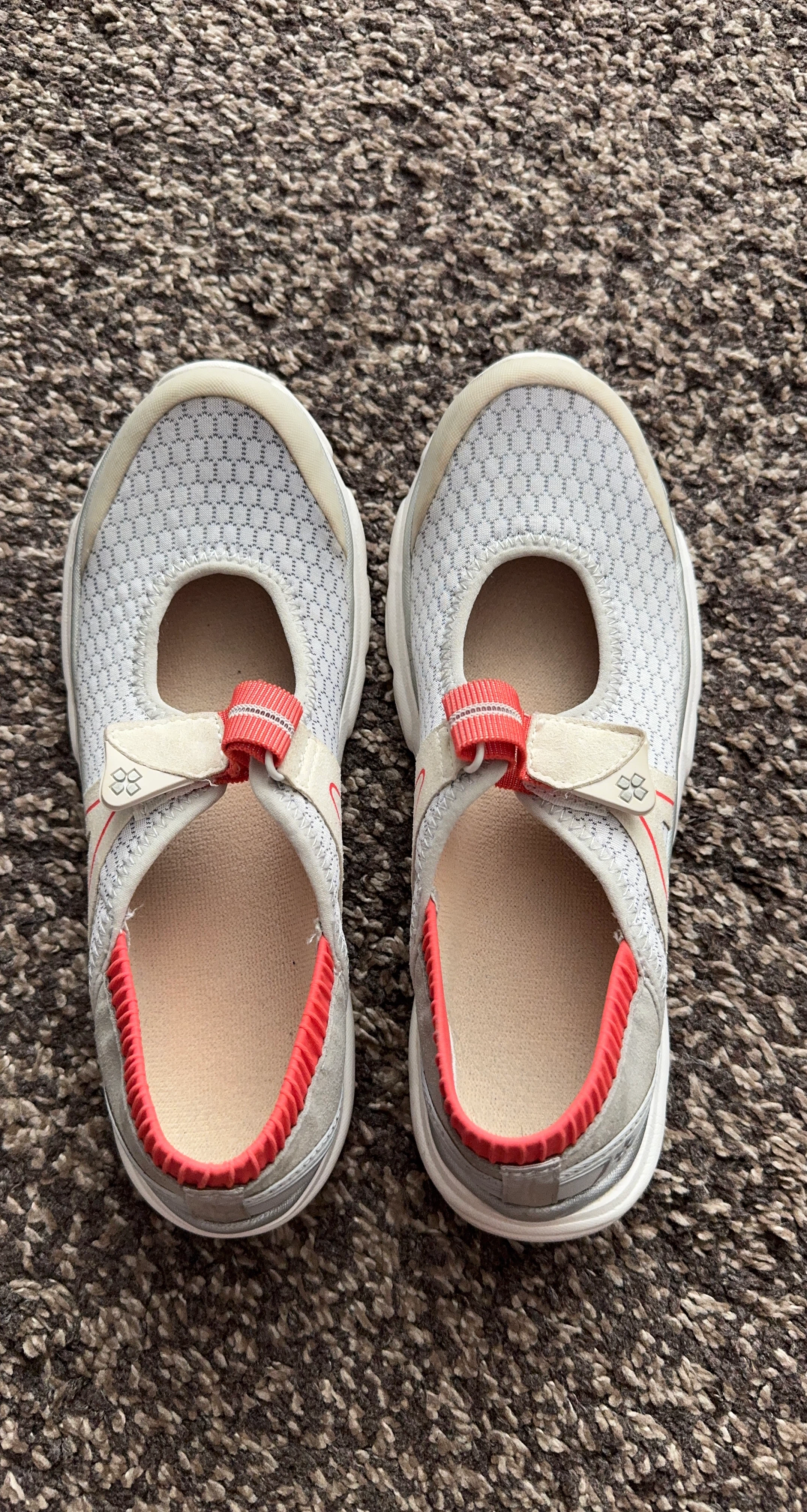 Naturalizer Girls' Gray and Touch of Orange Slip-On Shoes