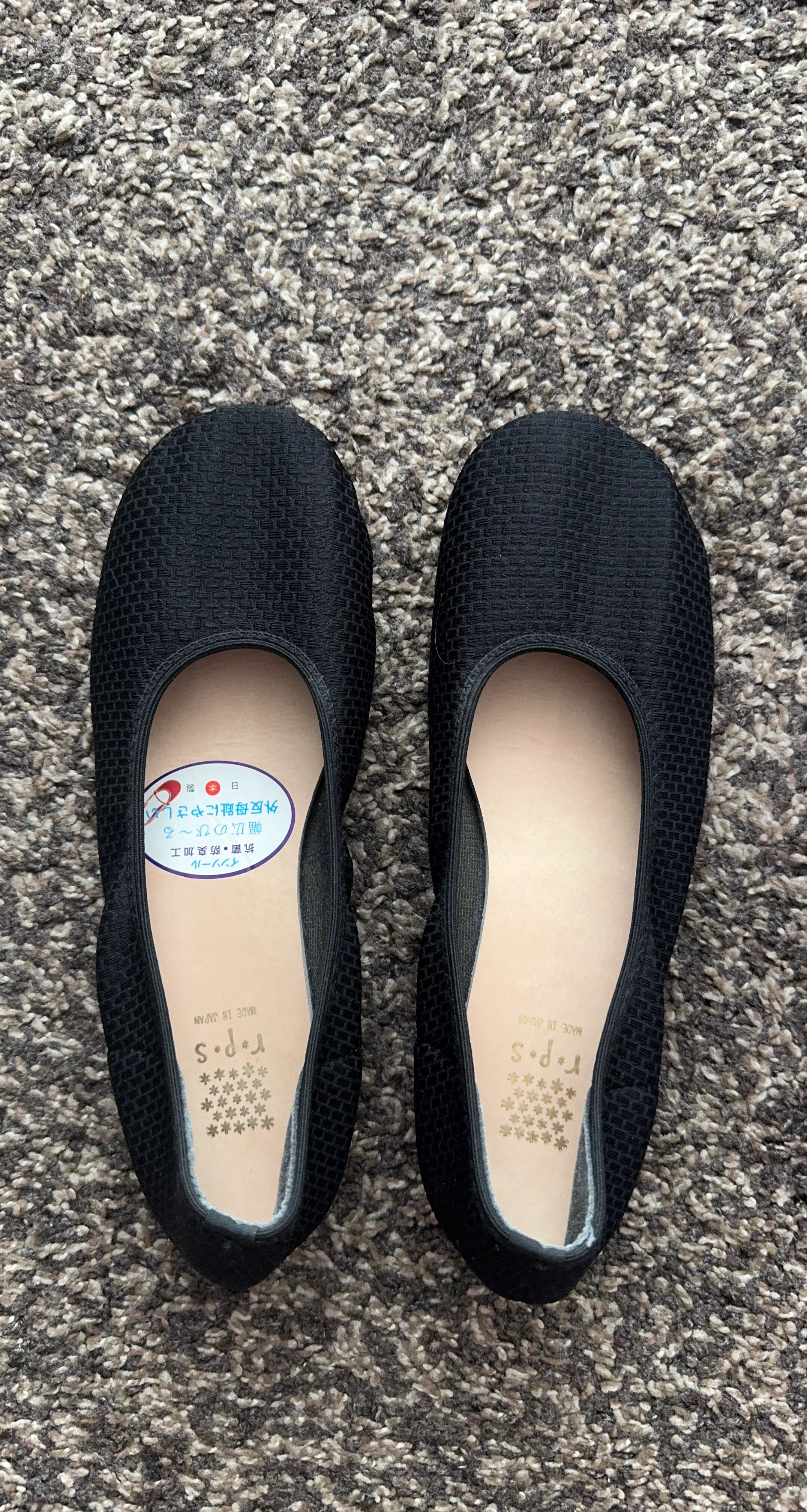 s+d+s women's black flats size M