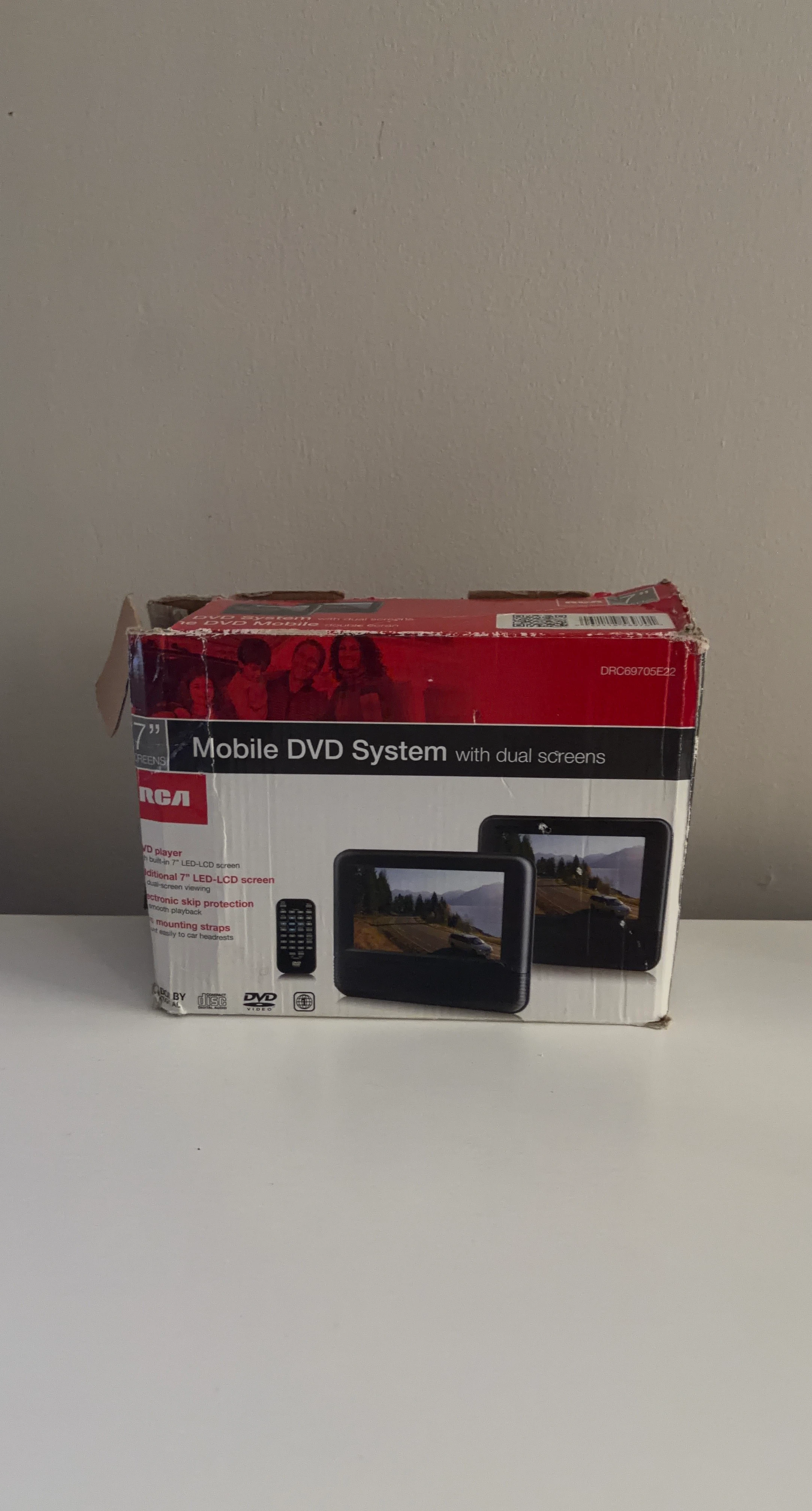 RCA 7" Mobile DVD System with Dual Screens