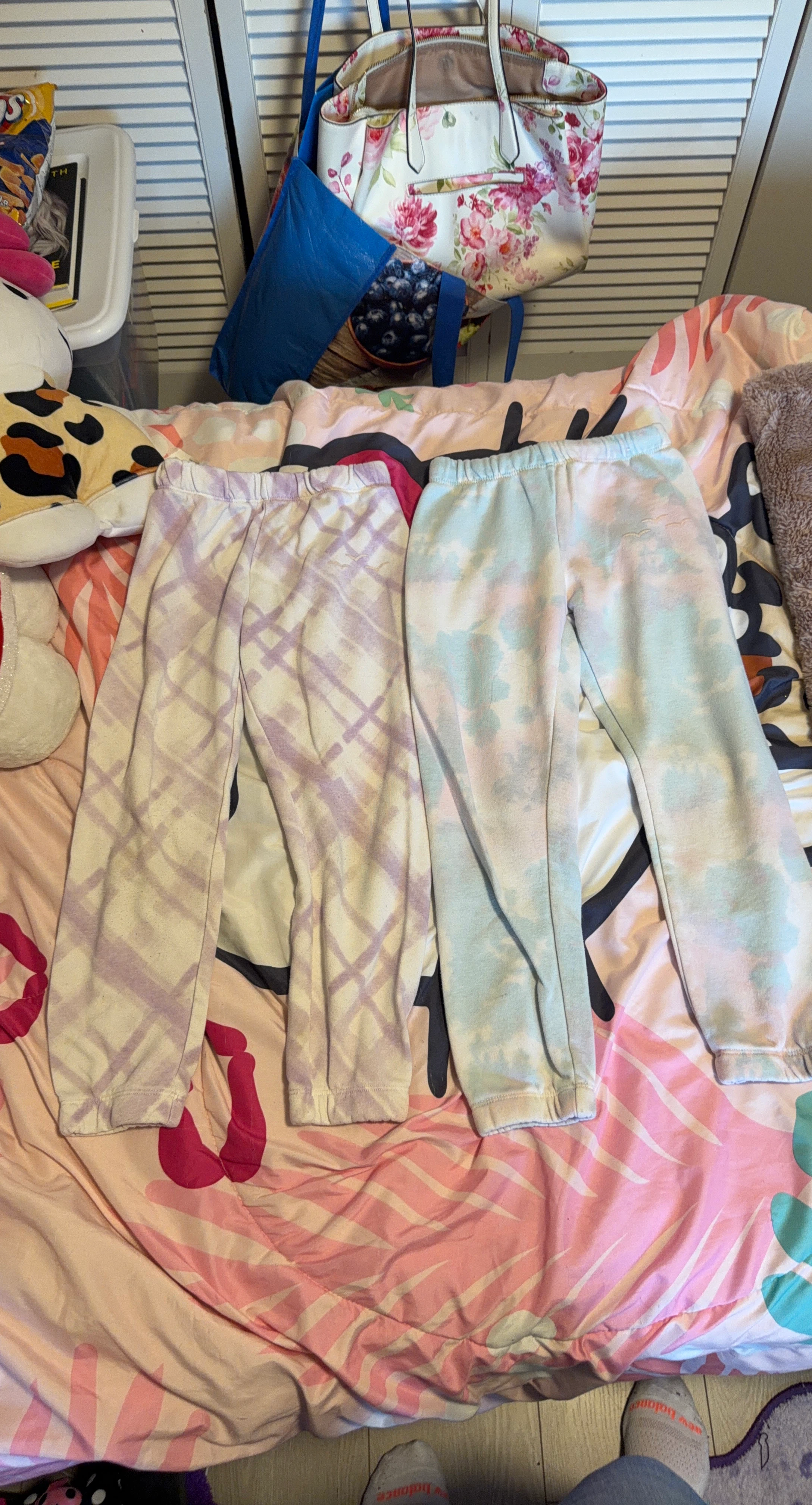 2 Pairs of Girl Tie Dye Sweatpants Size 6
