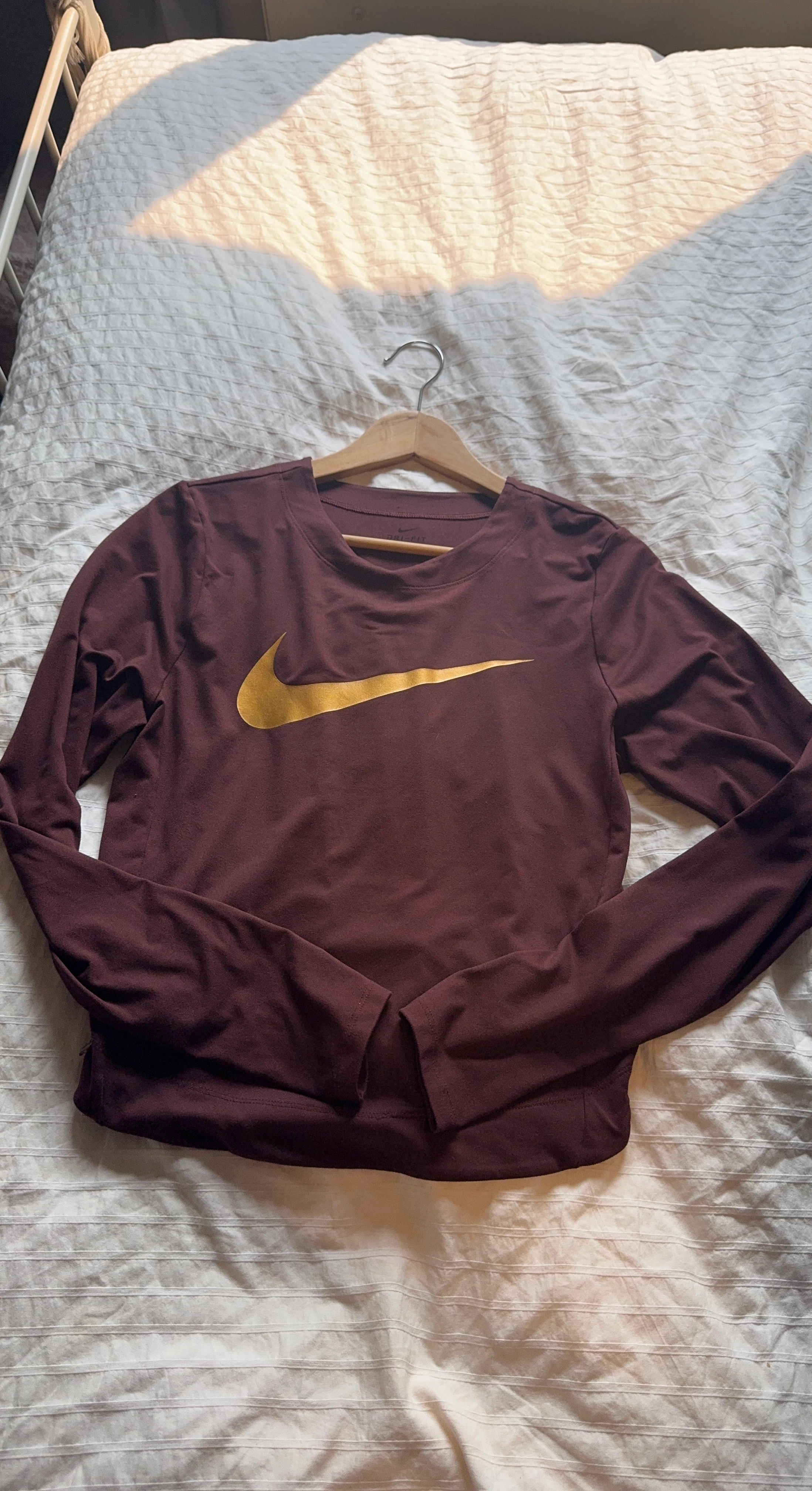 Nike Dri-FIT Long Sleeve Shirt