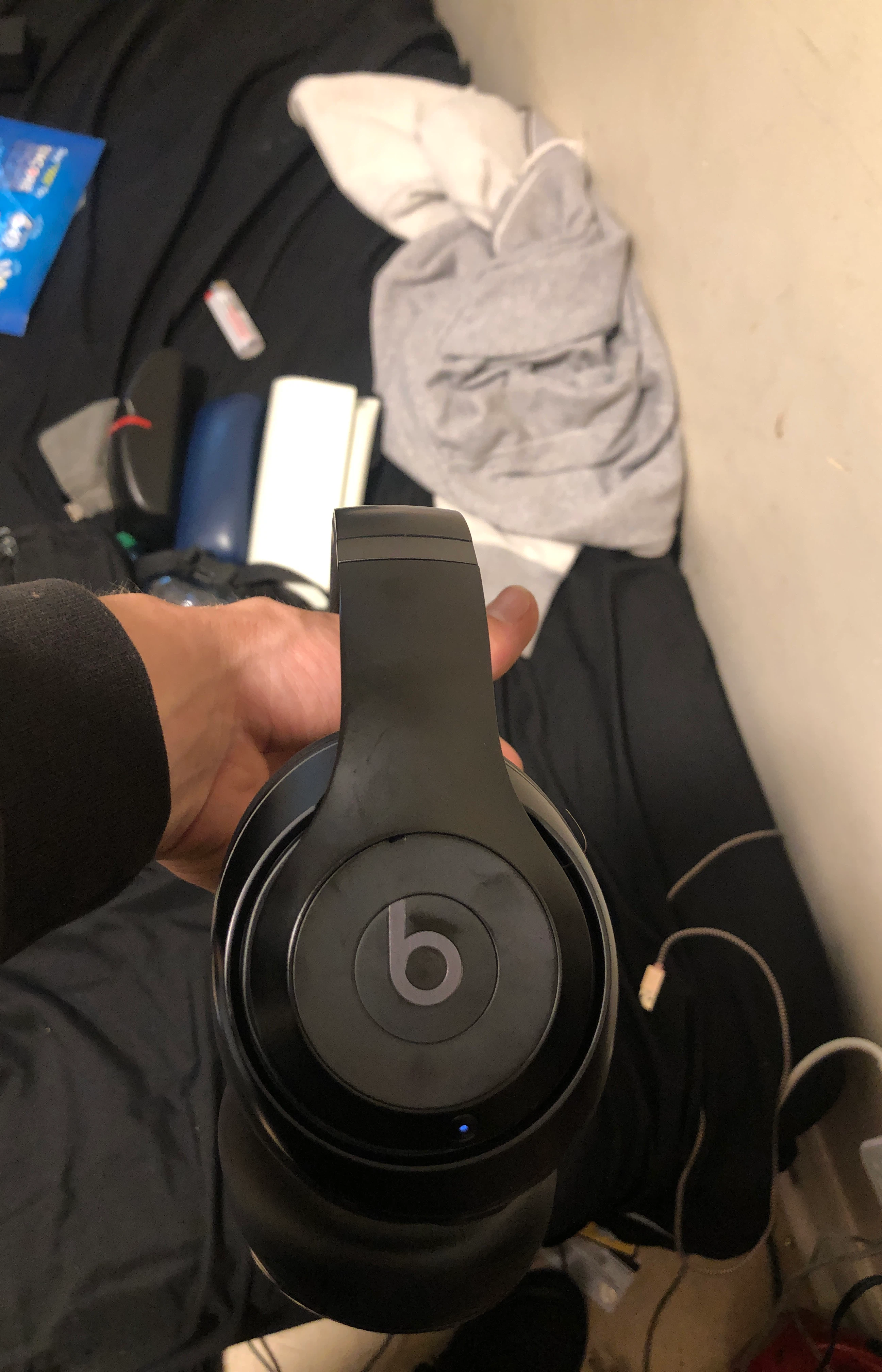 Black Beats Studio Wireless Headphones