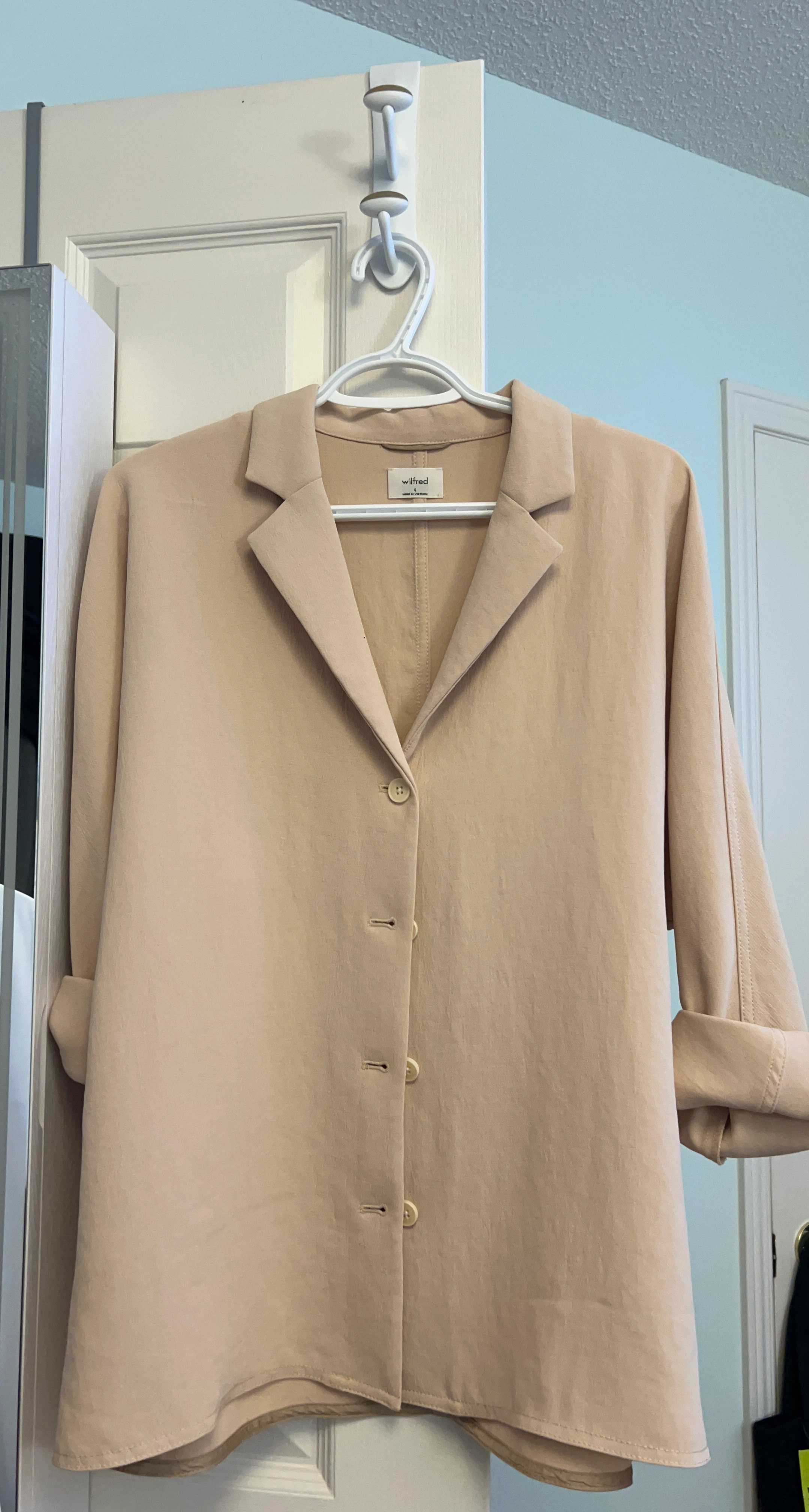 Wilfred Beige Button-Up blouse